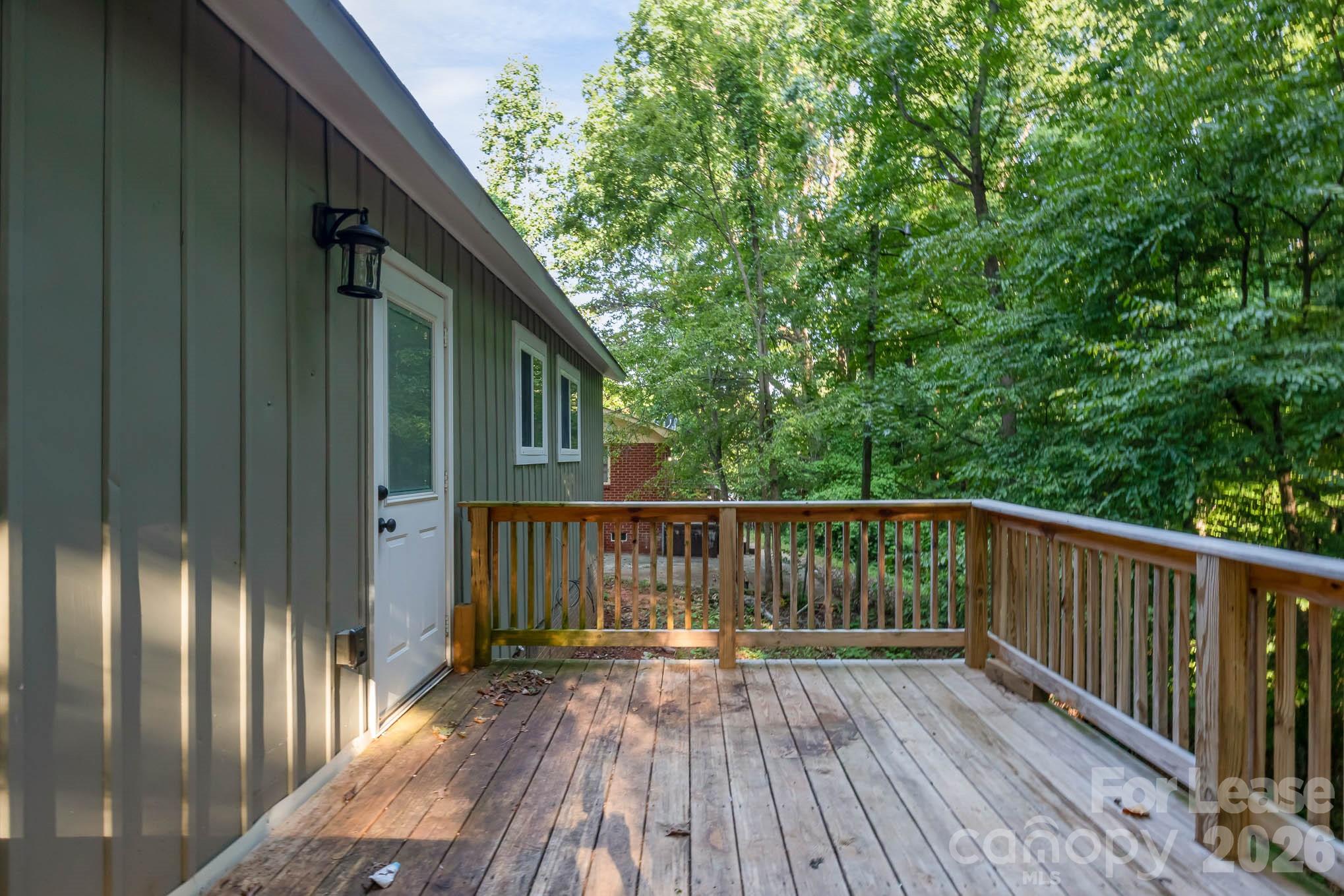 312 Glenrock Drive Property Photo 10
