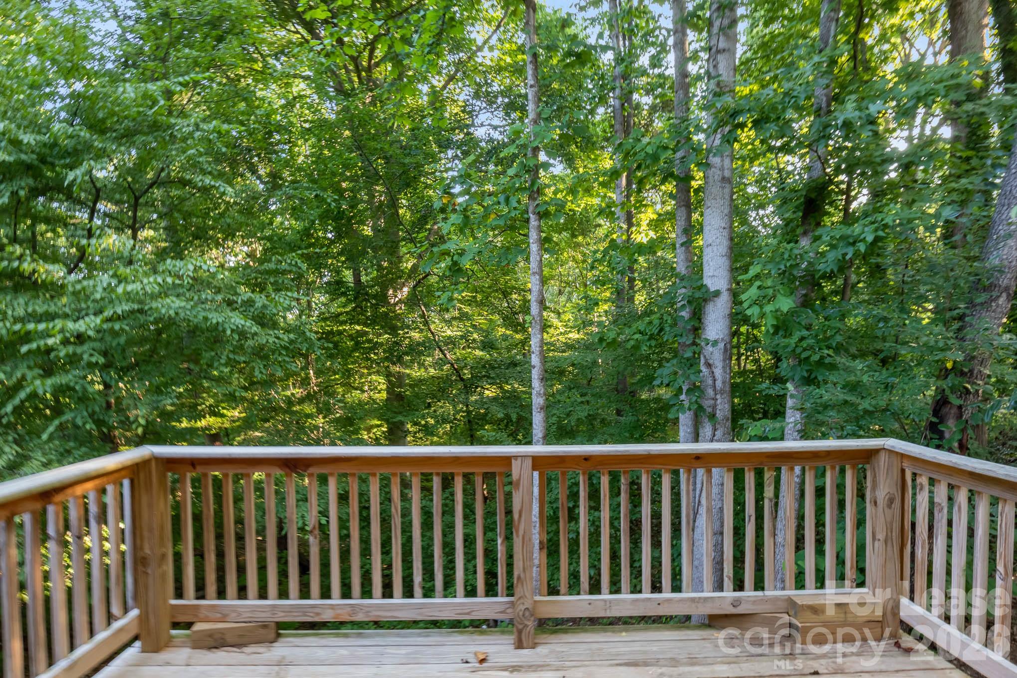 312 Glenrock Drive Property Photo 11