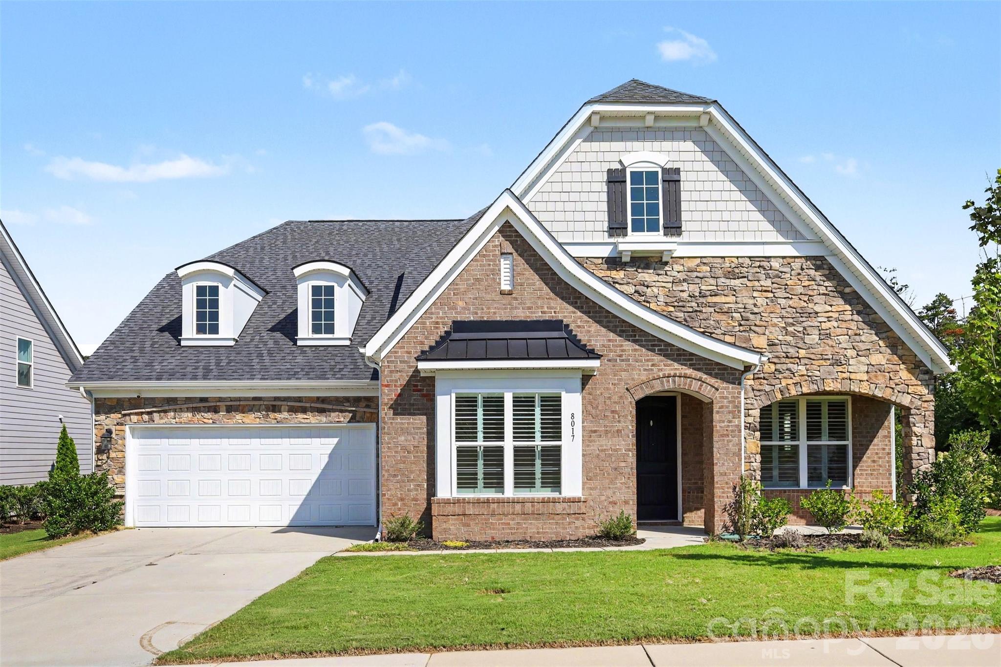 8017 Creek Park Drive Property Photo 1