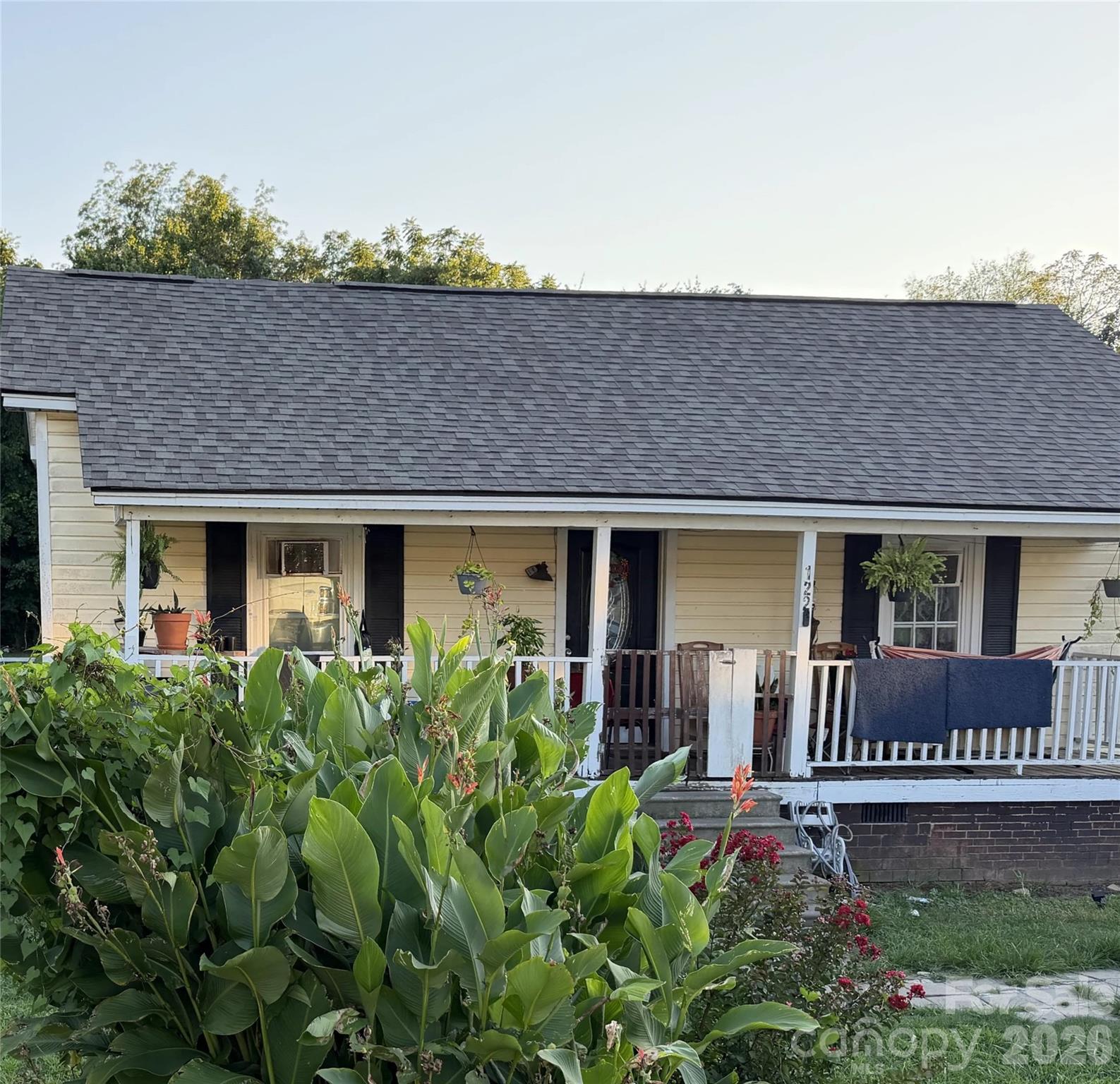 122 Glen Rae Street Property Photo 1