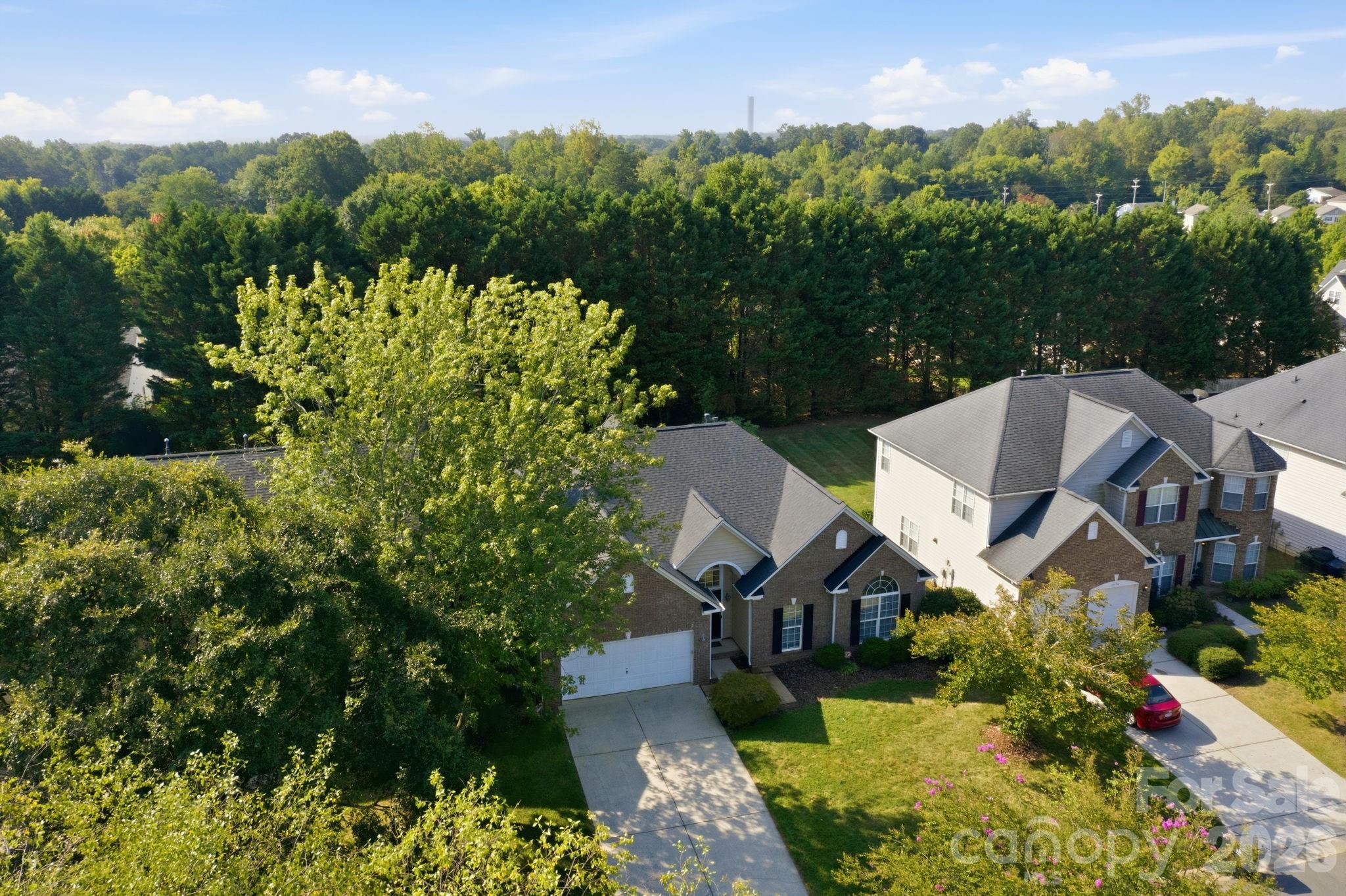 12602 Kemerton Lane Property Photo 45