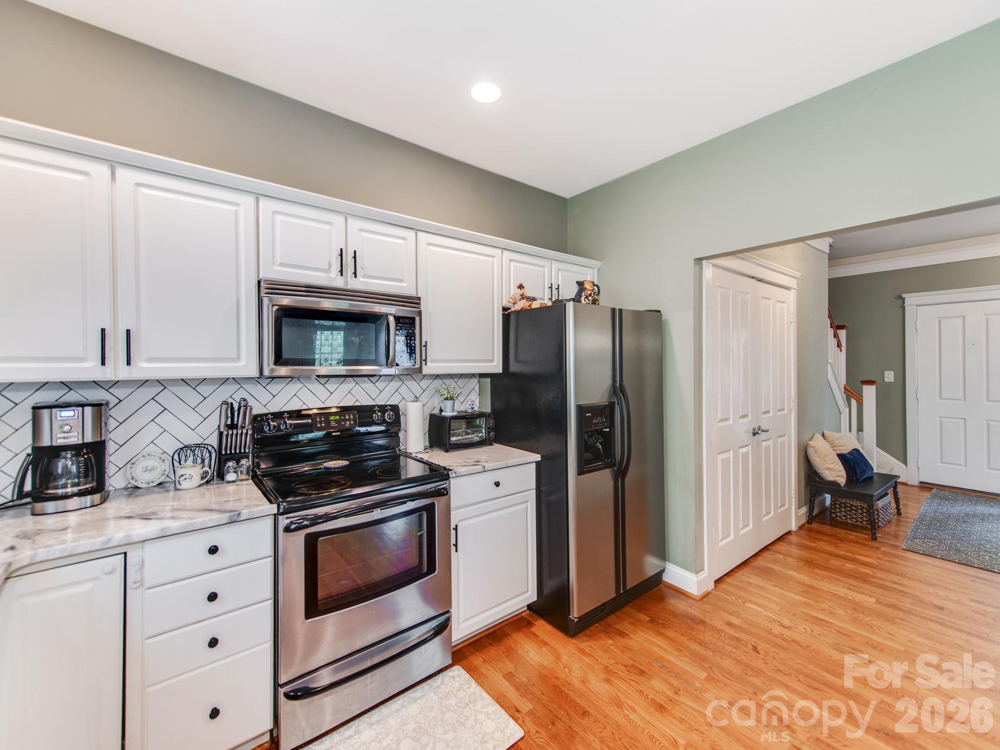 16415 Kelly Park Circle Property Photo 12