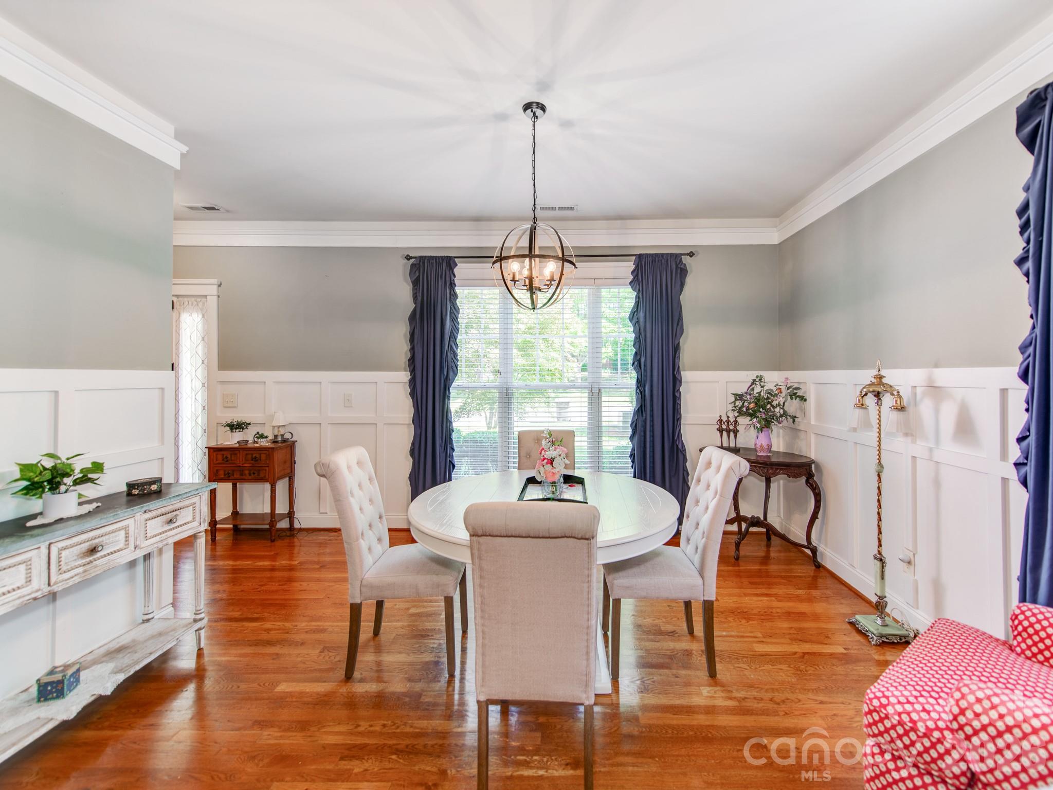 16415 Kelly Park Circle Property Photo 15