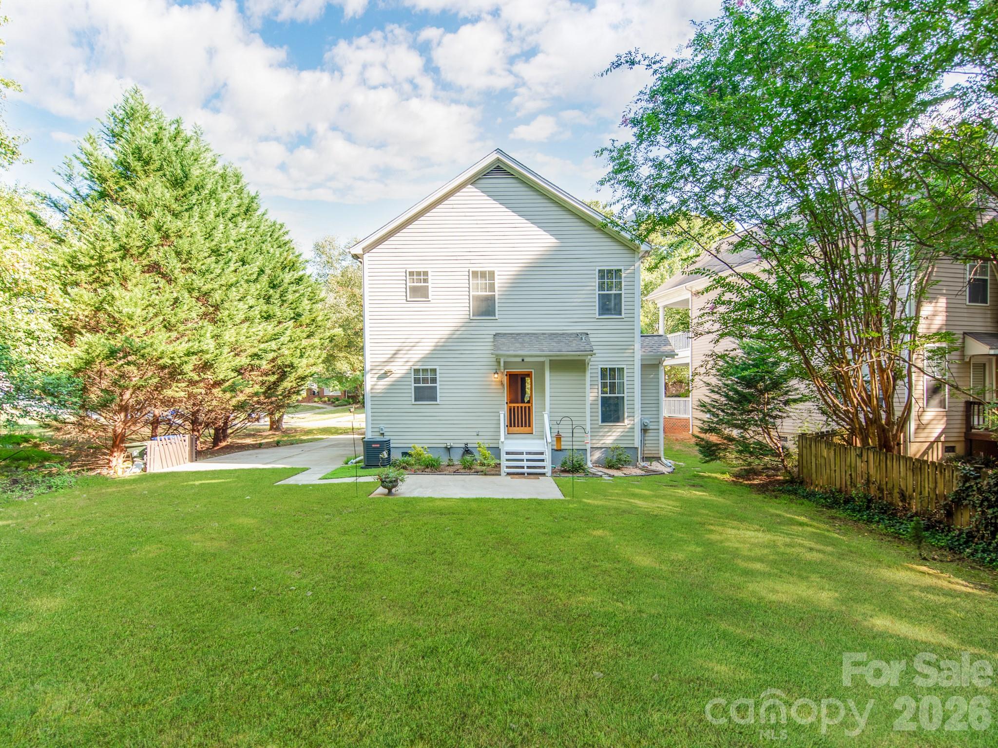 16415 Kelly Park Circle Property Photo 32