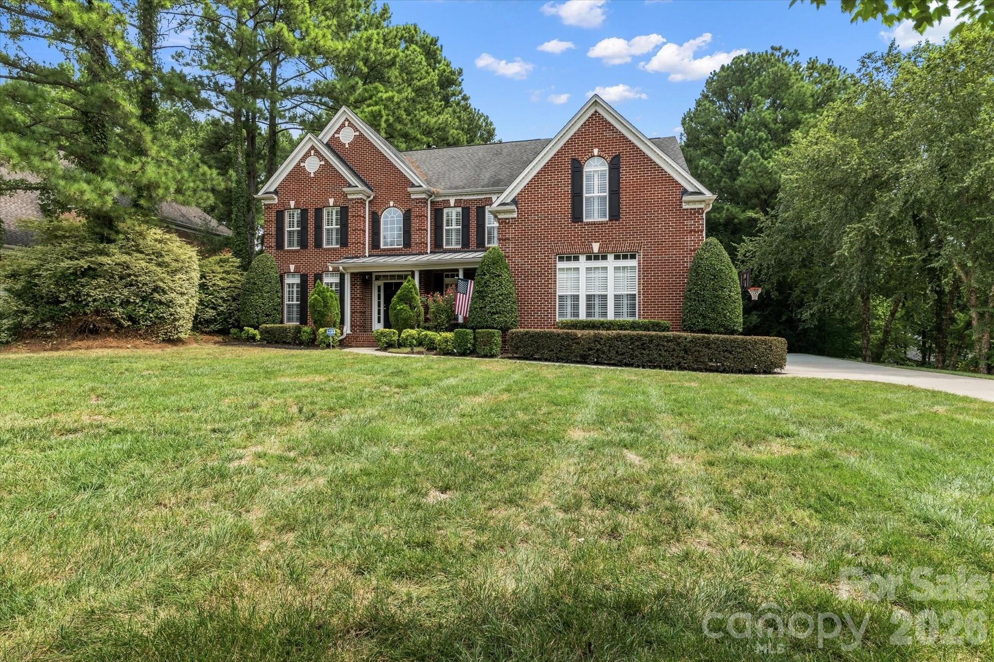 309 Stonewater Bay Lane Property Photo 1
