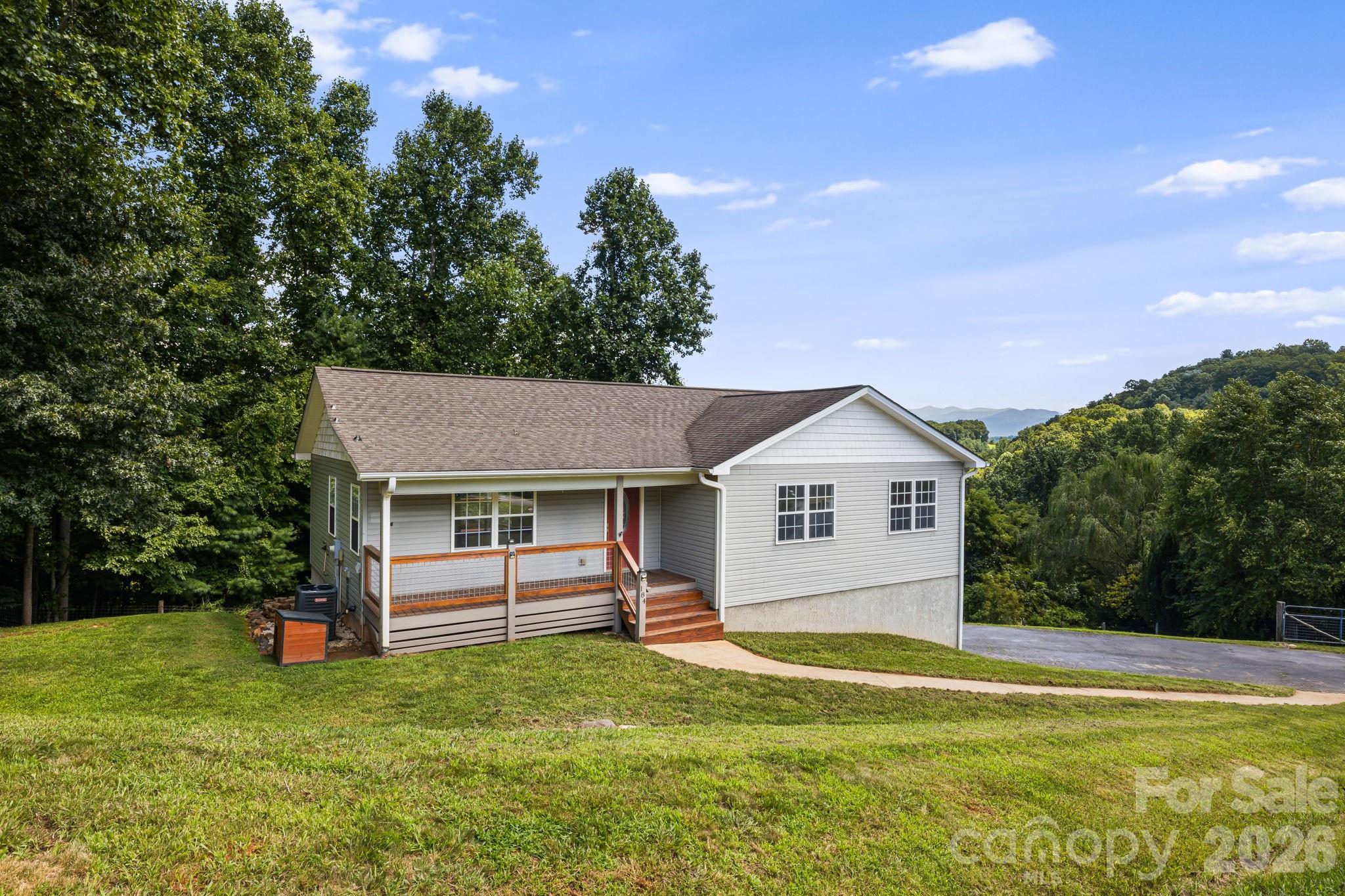 184 Scarlett Ridge Drive Property Photo 1