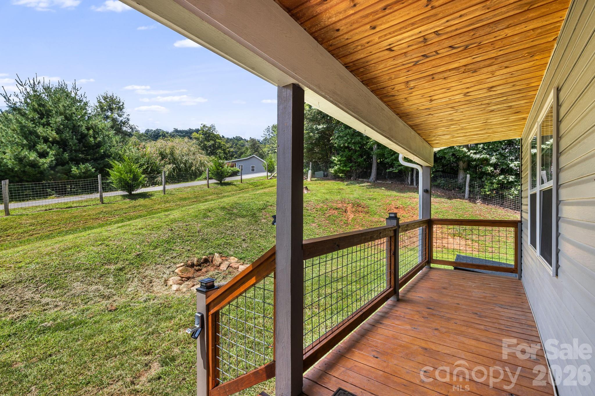 184 Scarlett Ridge Drive Property Photo 4