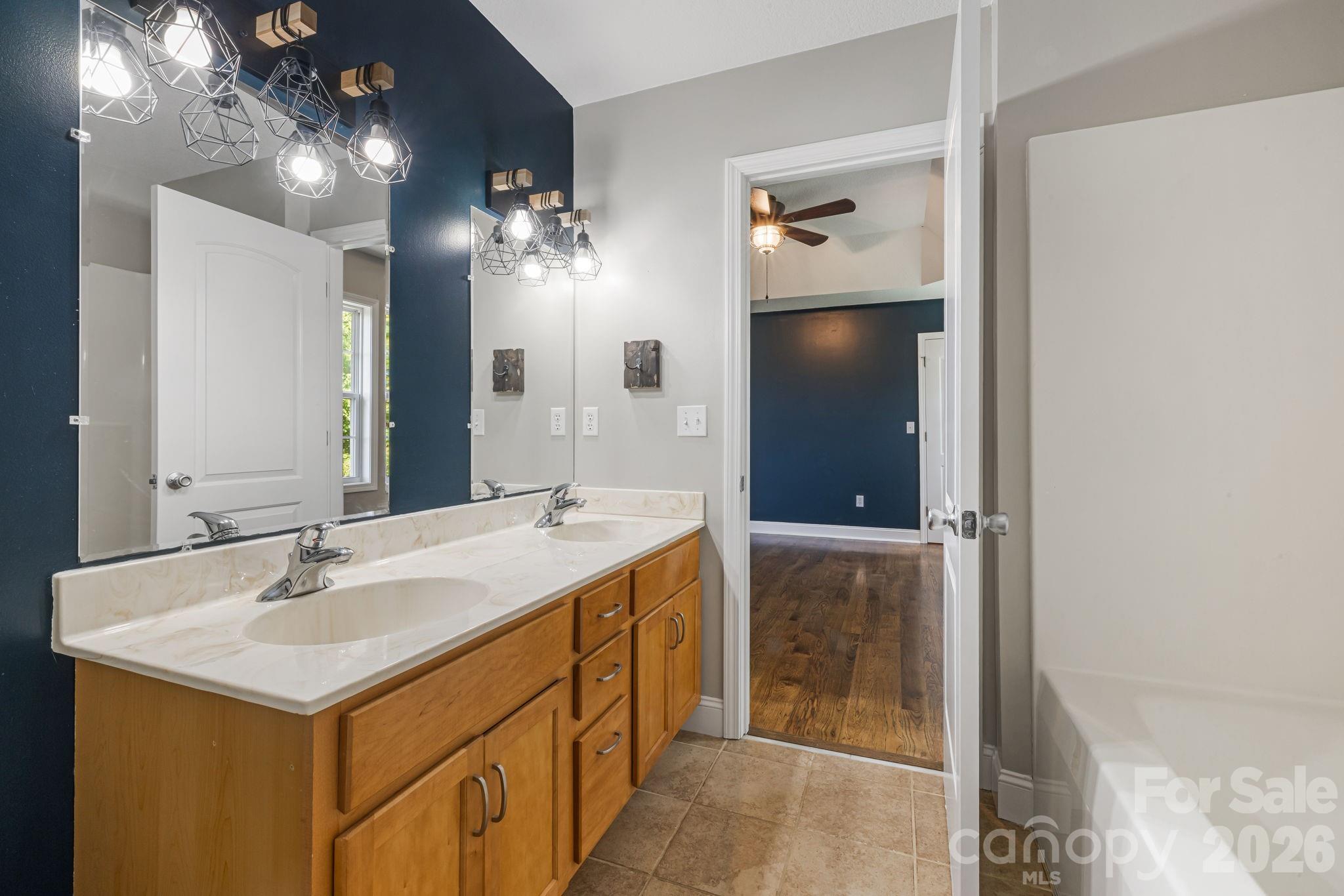 184 Scarlett Ridge Drive Property Photo 24