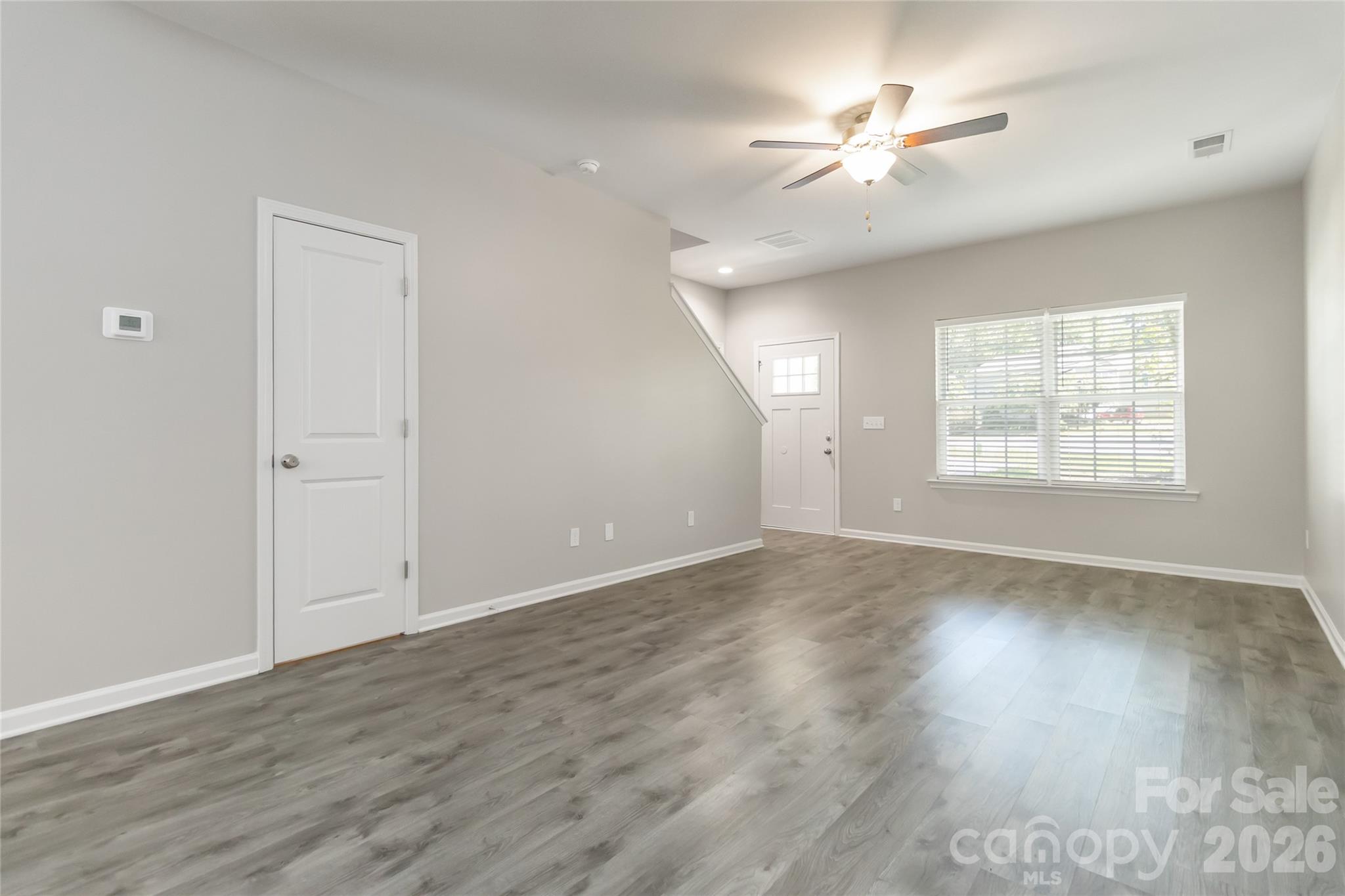 7623 Reames Road Property Photo 5