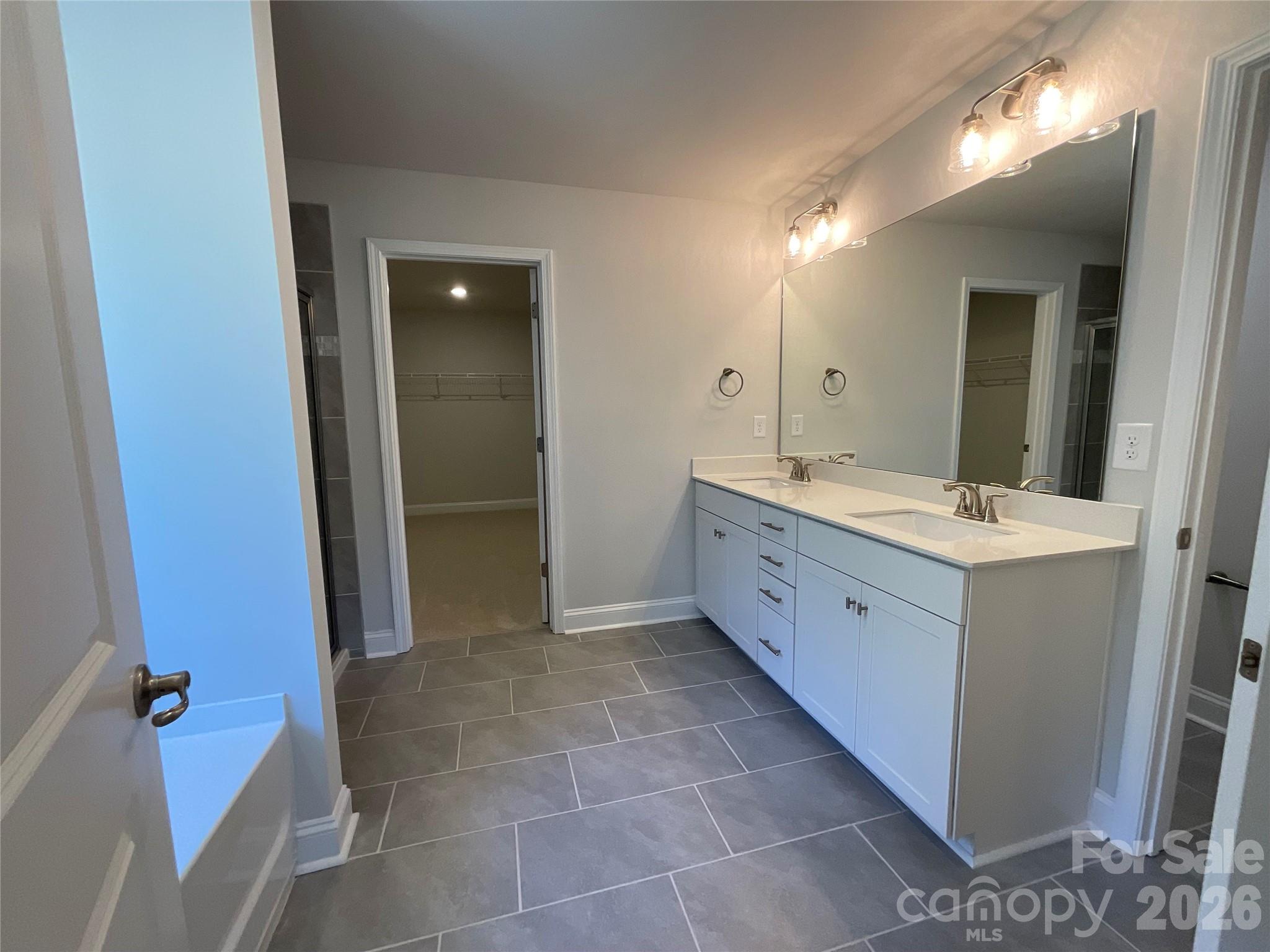 1590 Autumn Lane 116 Property Photo 28