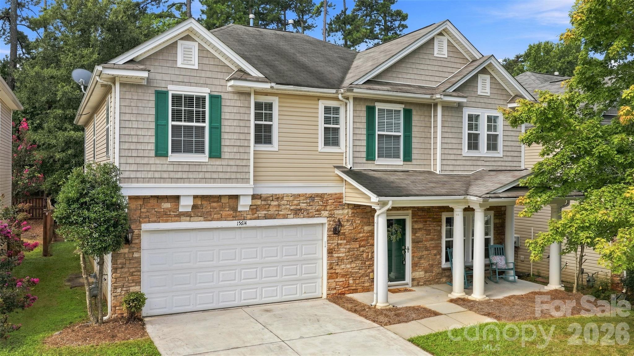 15614 Normans Landing Drive Property Photo 1