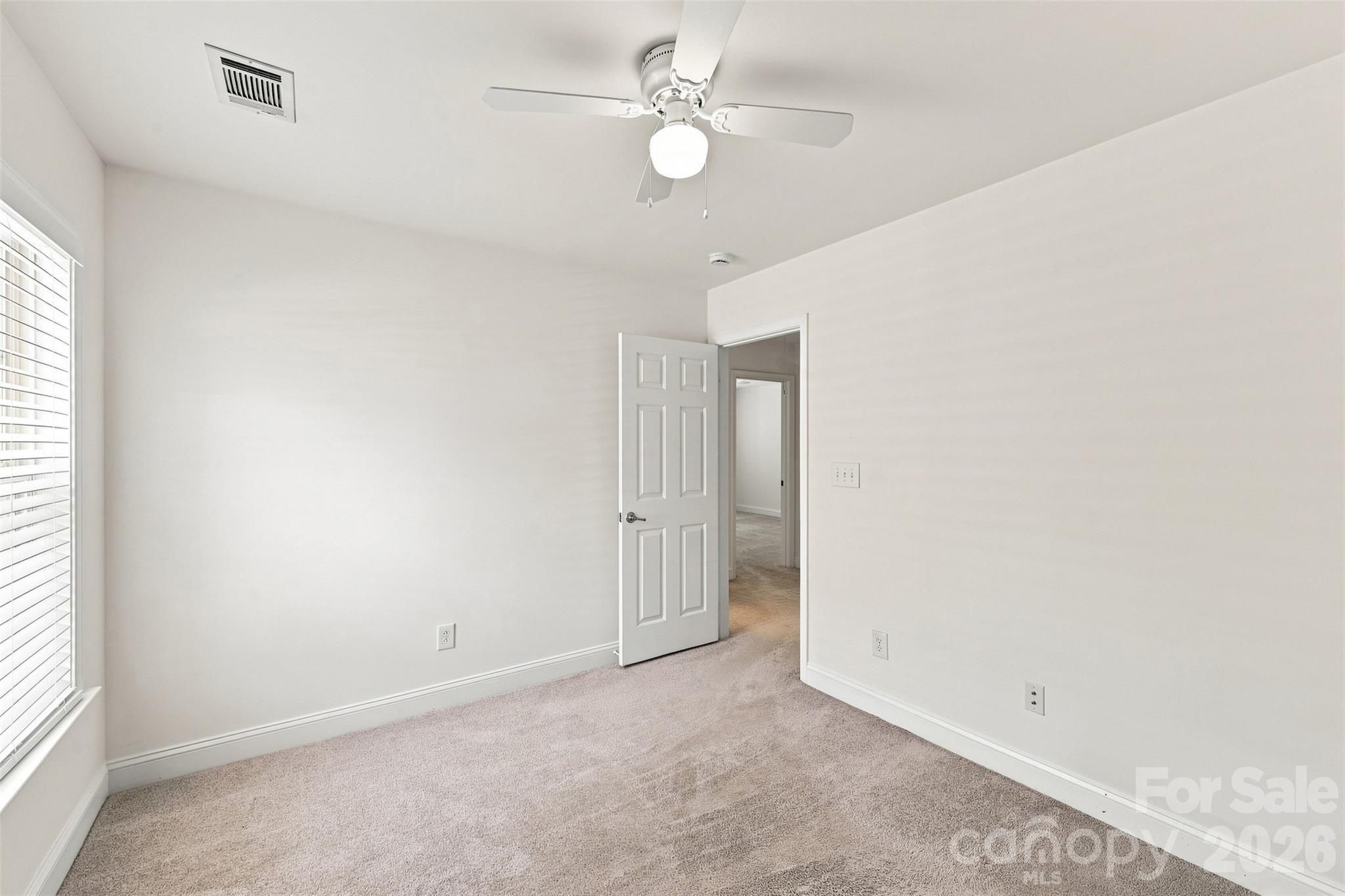 15614 Normans Landing Drive Property Photo 29