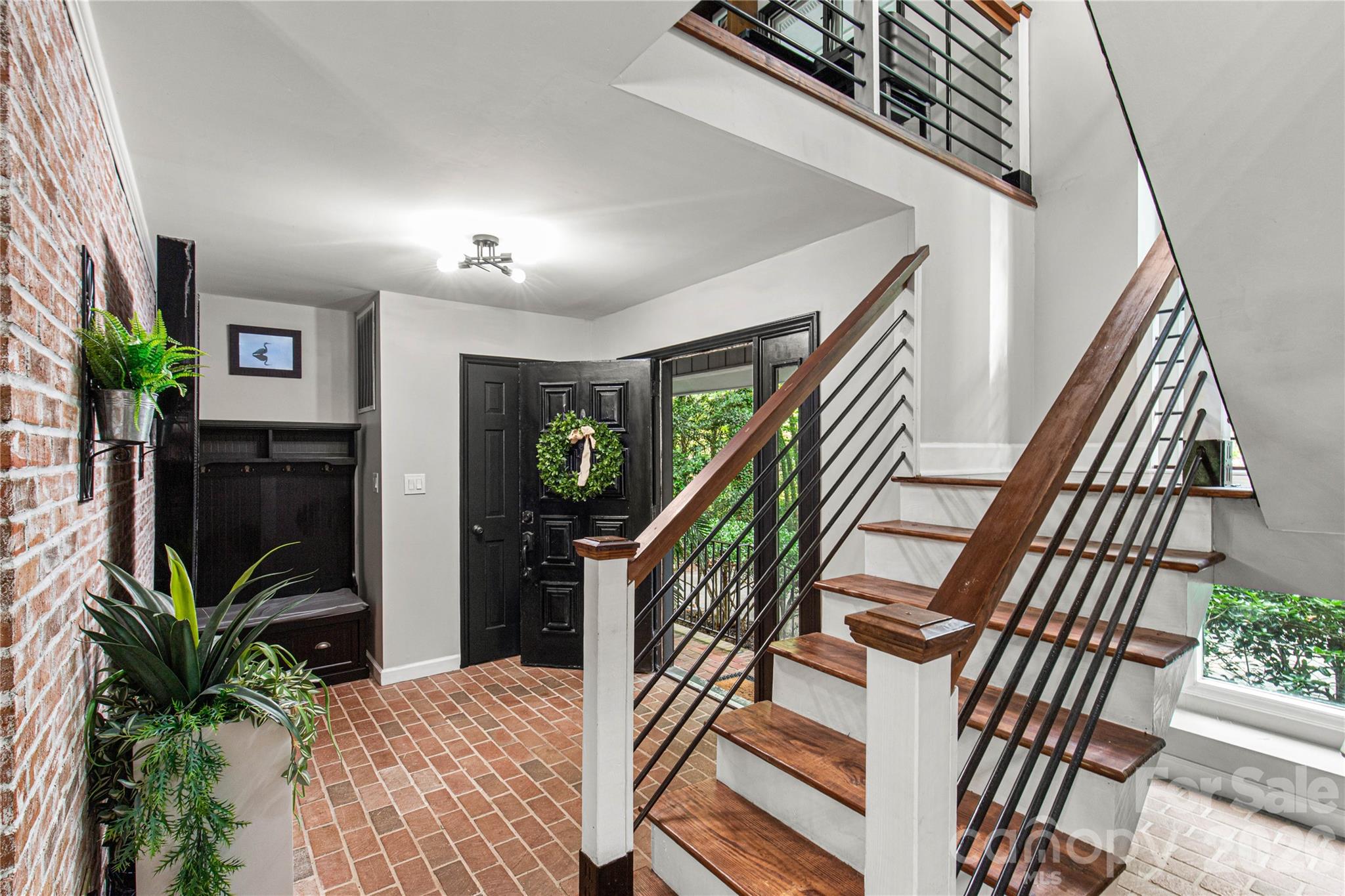 5 Oak Leaf Road Property Photo 2