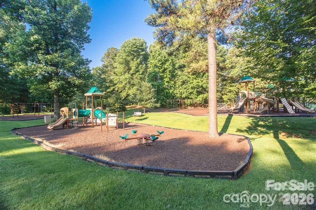 5 Oak Leaf Road Property Photo 46