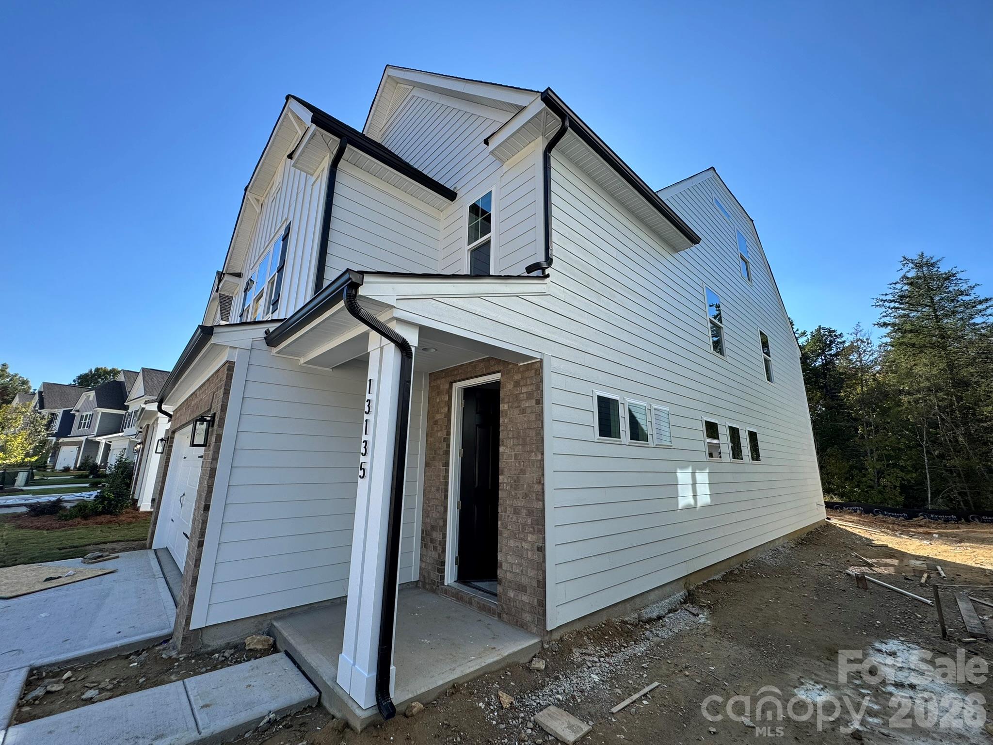 13135 Foxberry Road Property Photo 5
