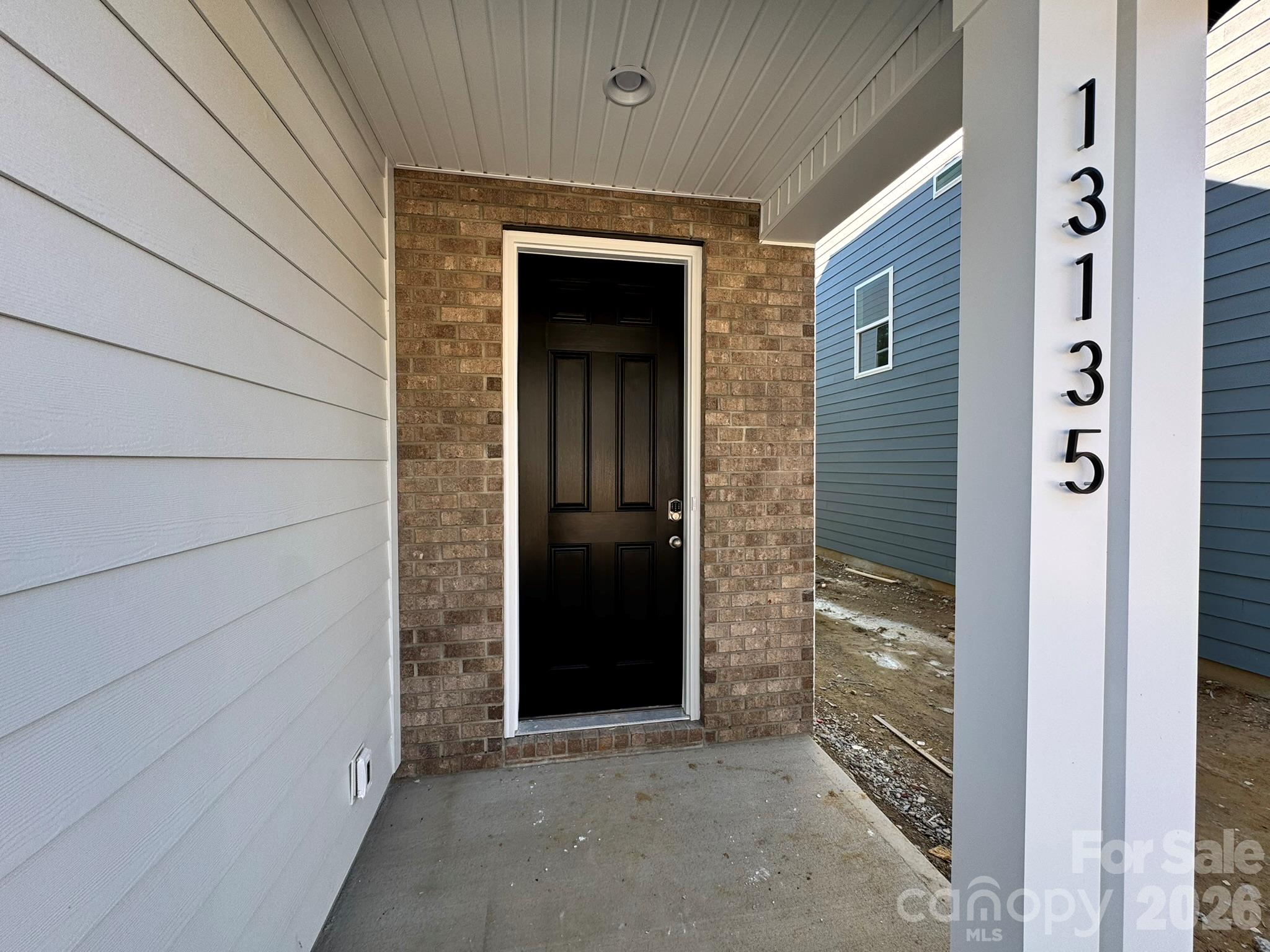 13135 Foxberry Road Property Photo 6