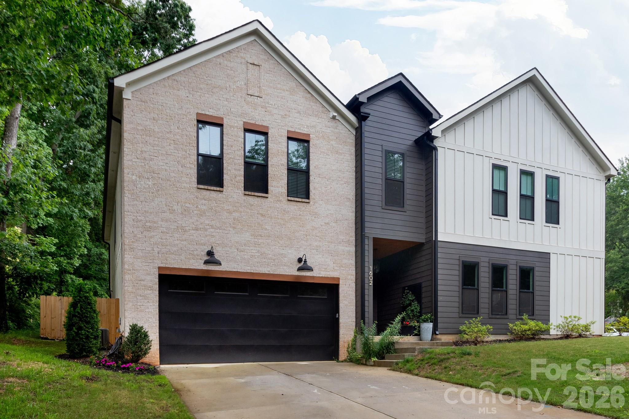 1602 Herrin Avenue Property Photo 1