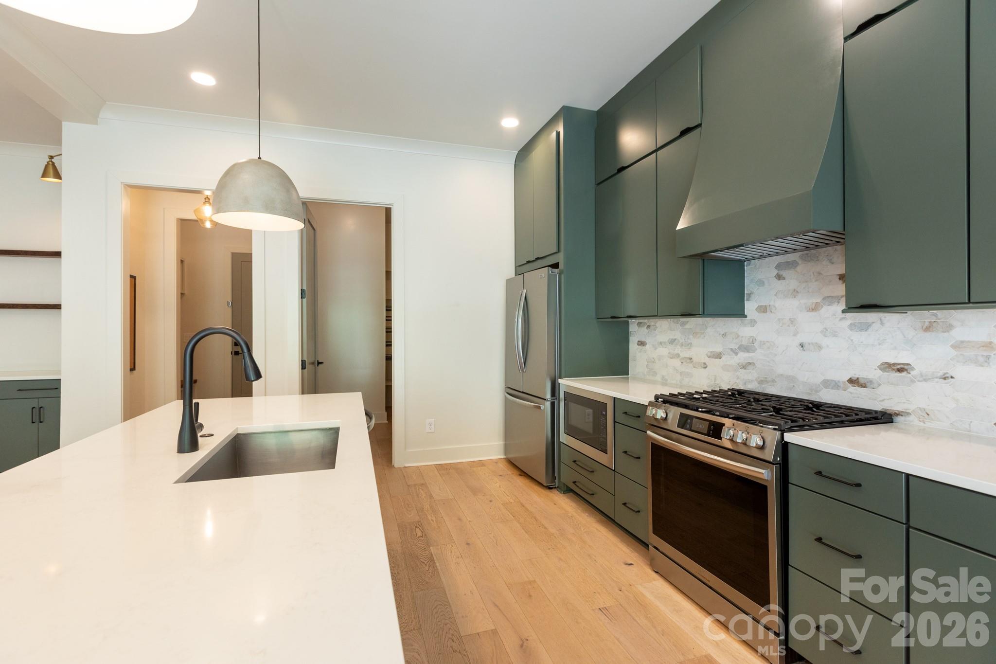 1602 Herrin Avenue Property Photo 8