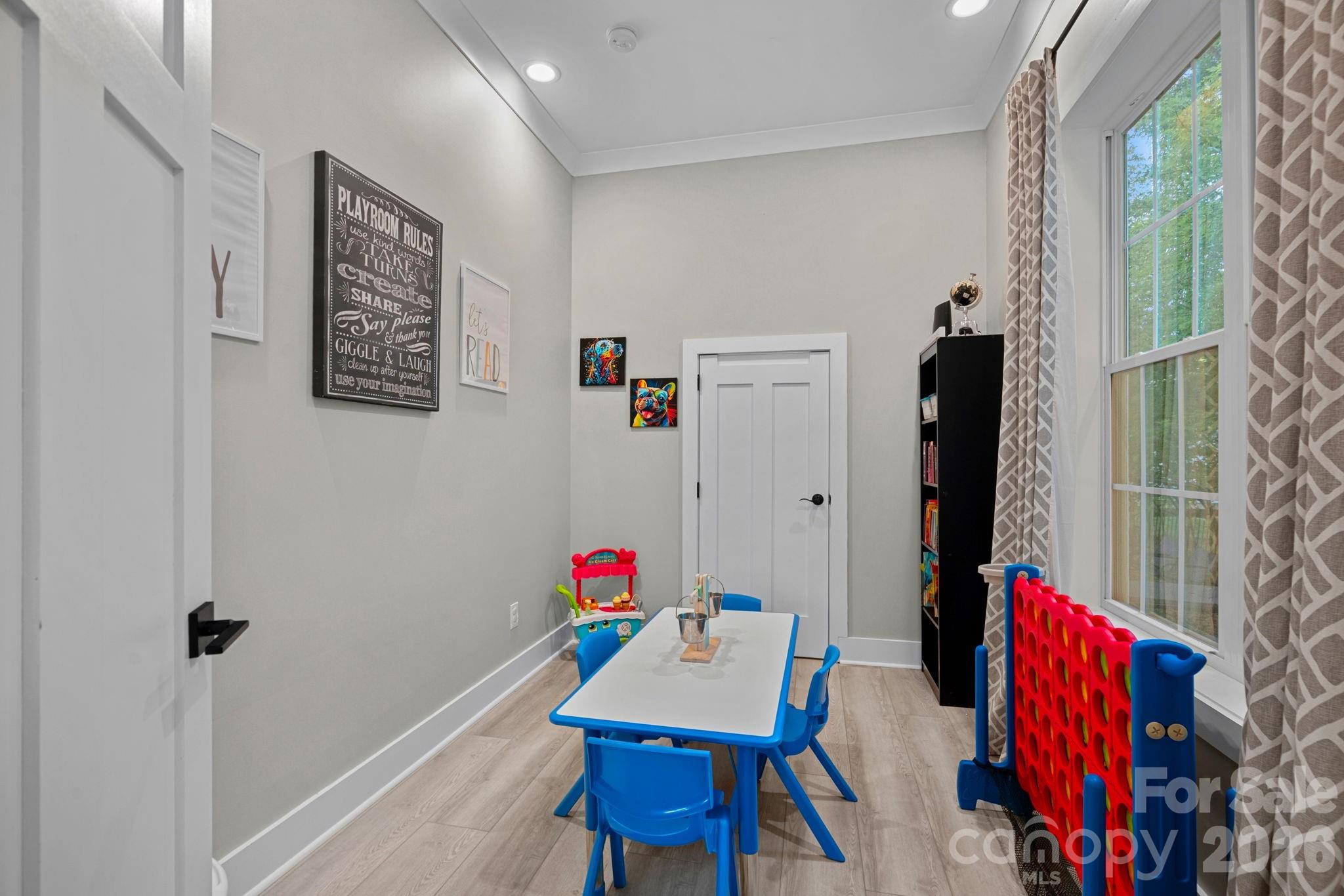 135 Surfside Lane Property Photo 13