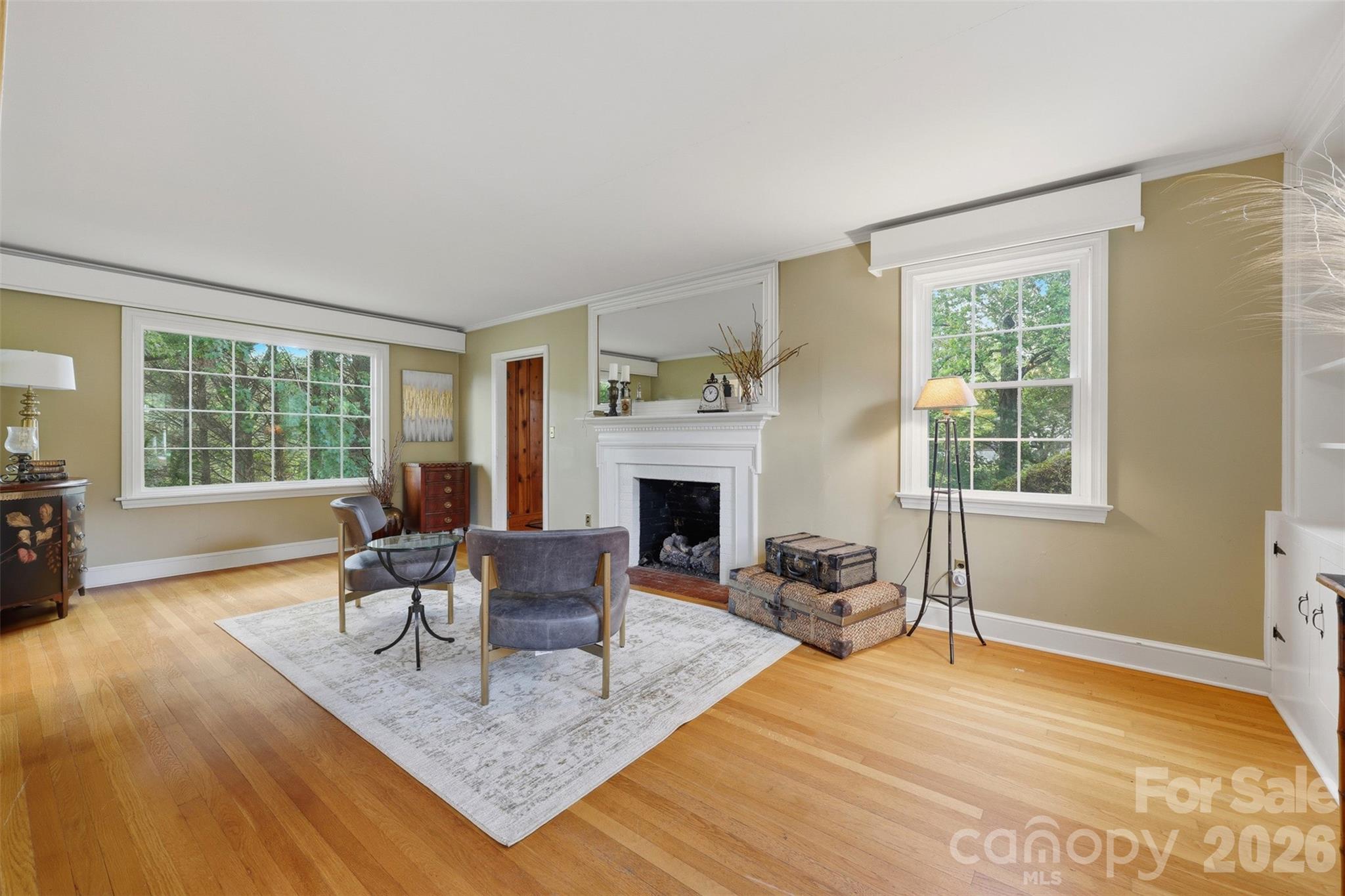 330 S Center Street Property Photo 7