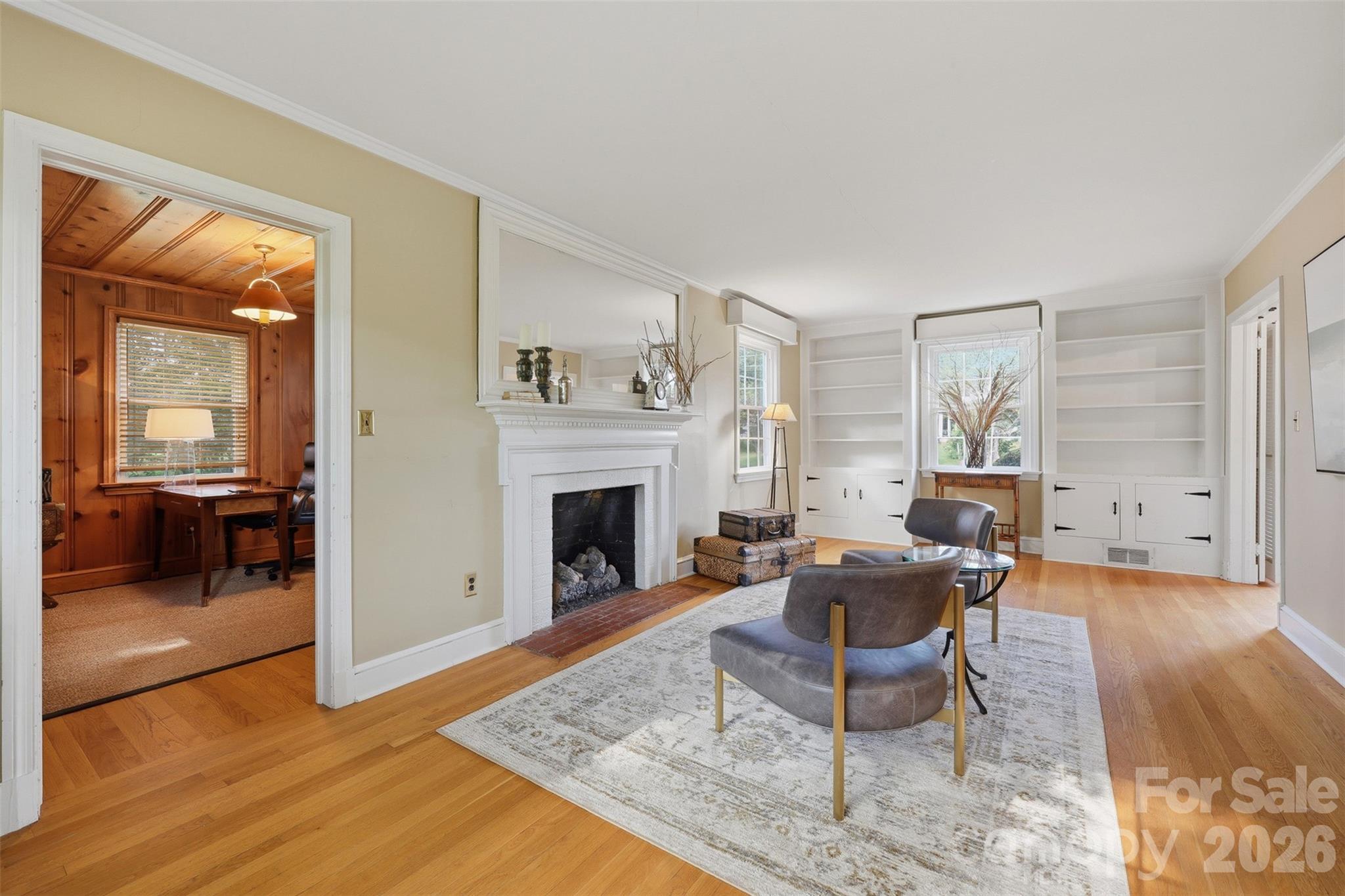 330 S Center Street Property Photo 8