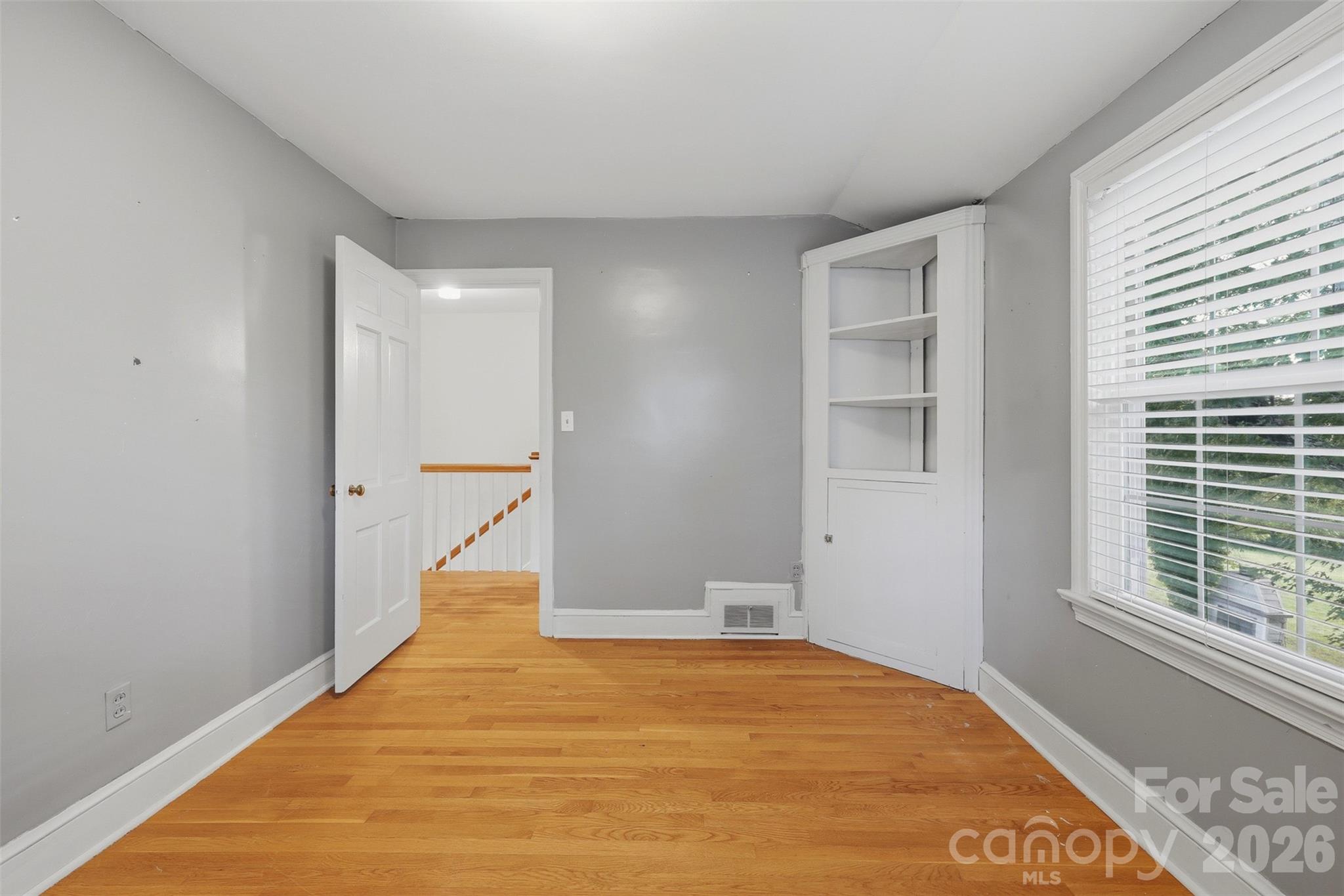 330 S Center Street Property Photo 33