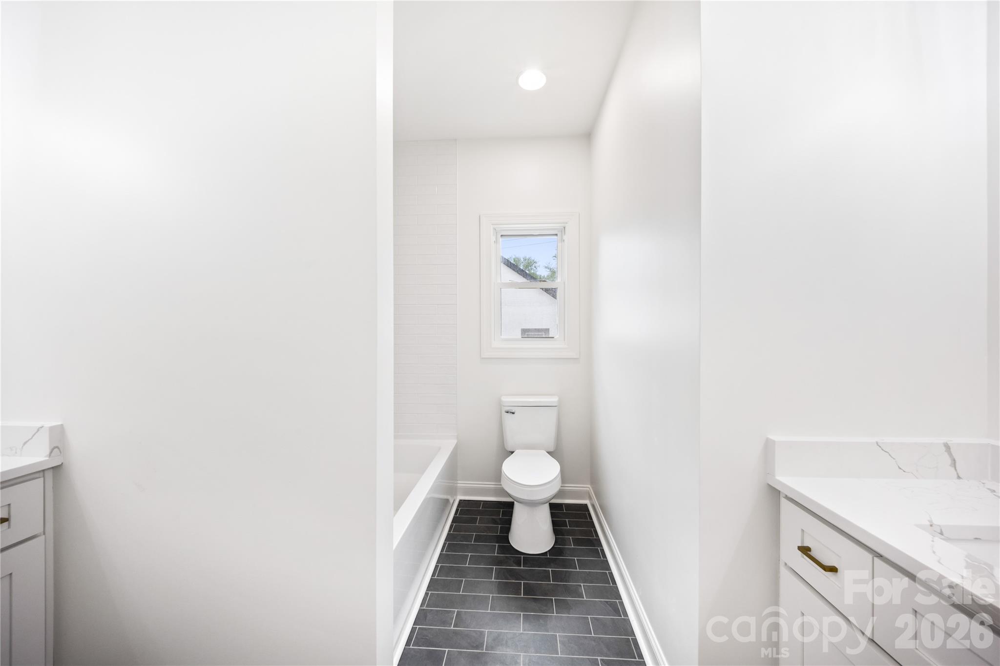 3301 Eva Drive Property Photo 7