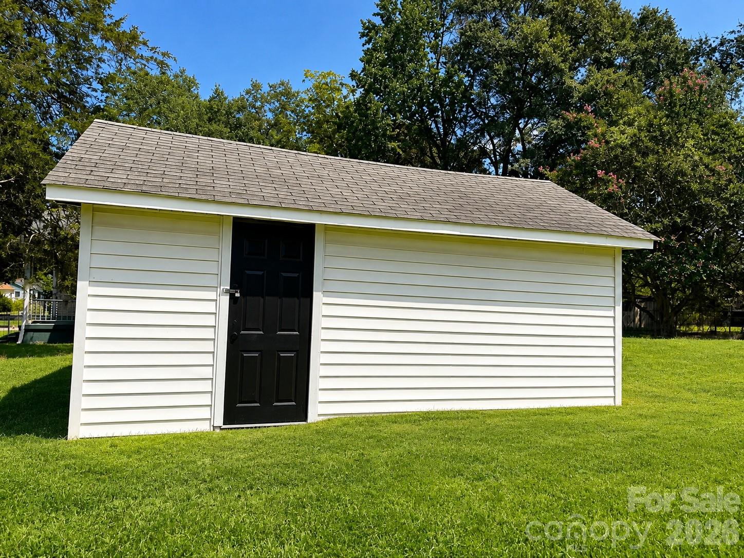 302 S Myrtle School Road Property Photo 5