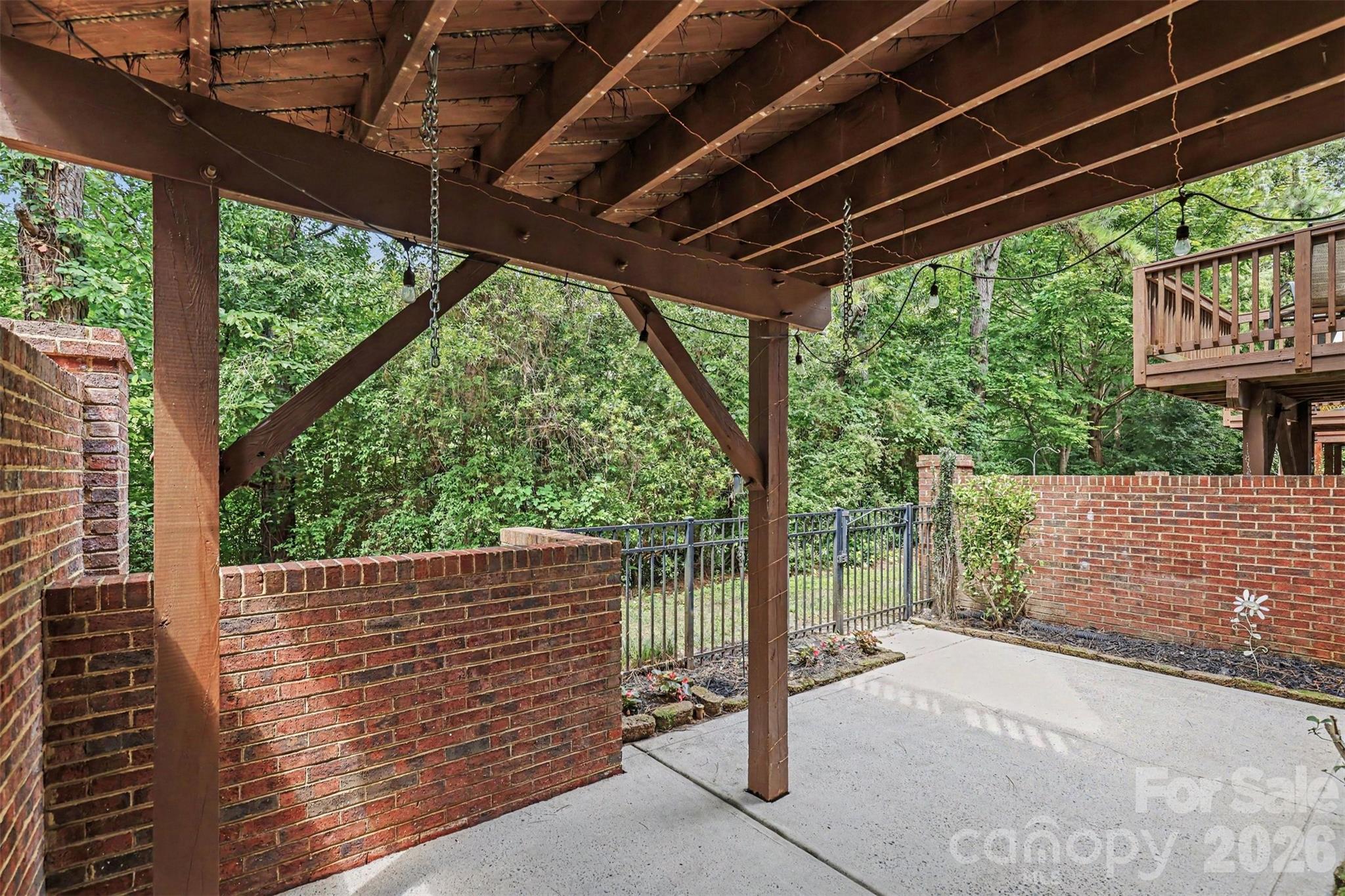 3251 Luke Crossing Drive Property Photo 33