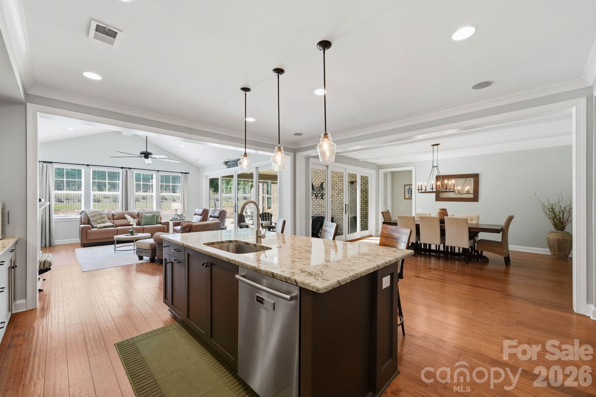13528 Castleford Drive Property Photo 10
