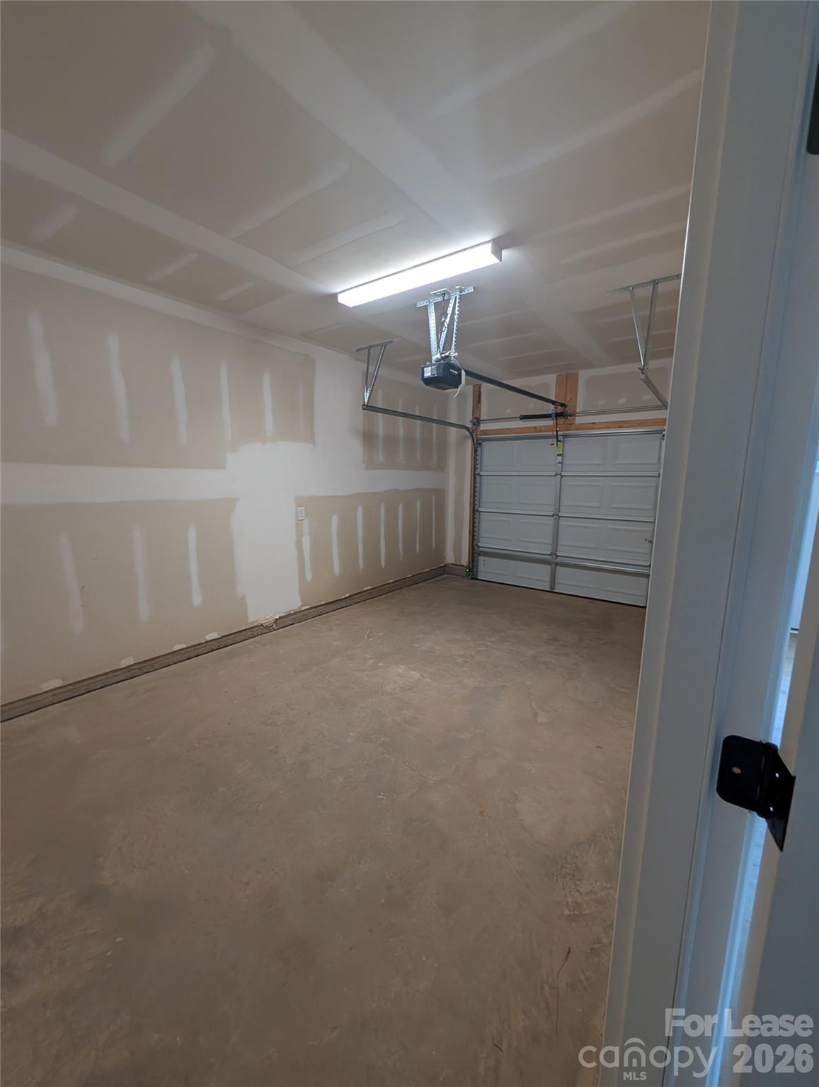 337 N Hoskins Road Property Photo 19