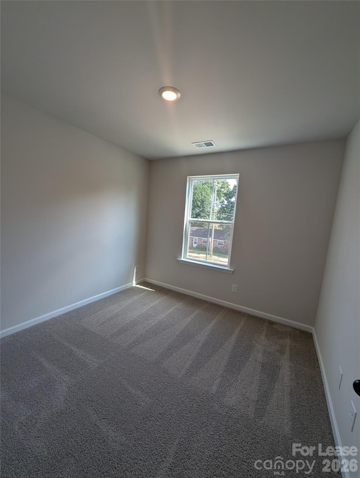 337 N Hoskins Road Property Photo 28