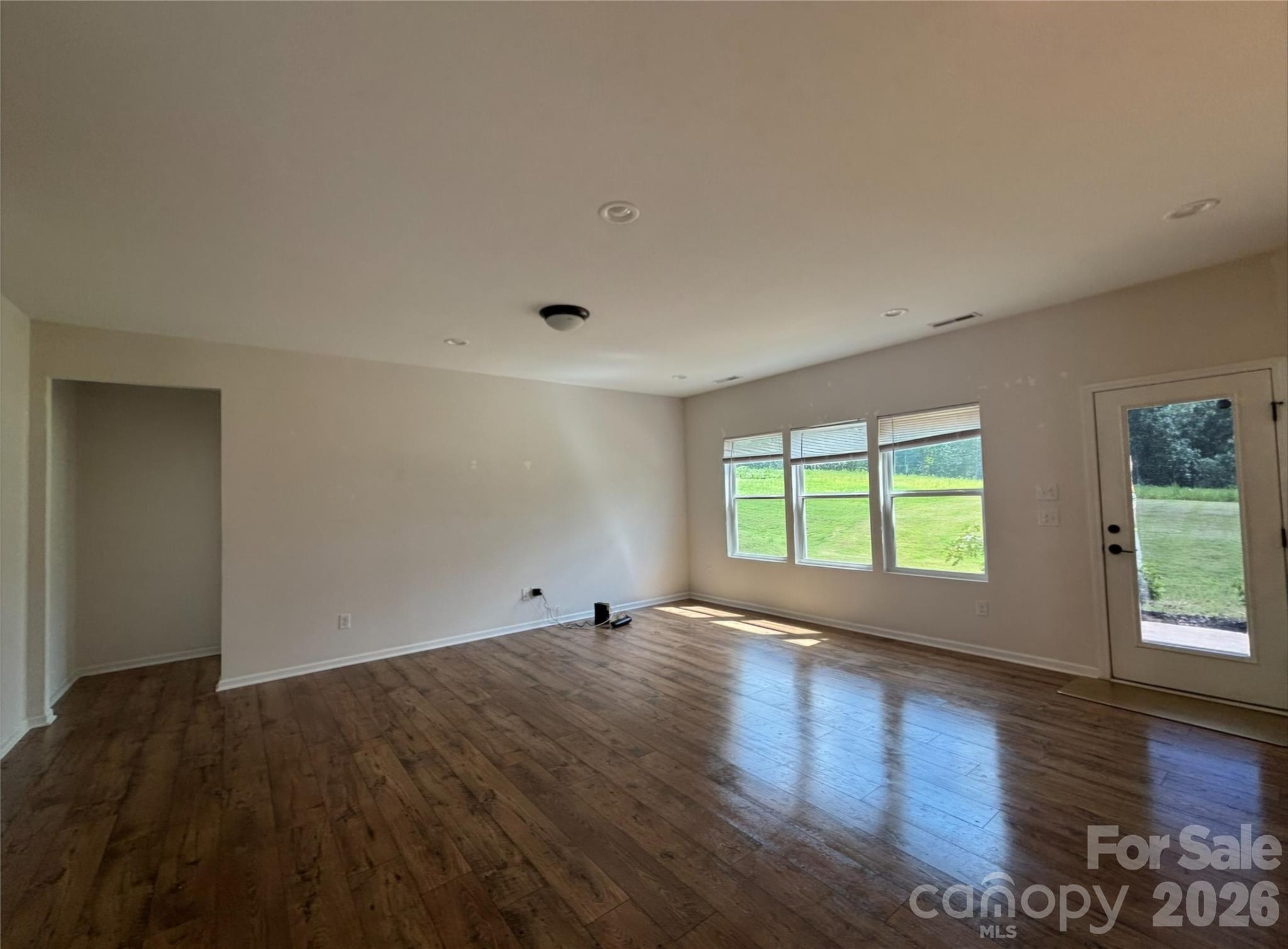 223 Old Harbor Drive Property Photo 5