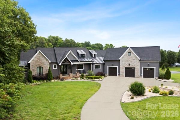 5200 Shoreview Drive Property Photo 1
