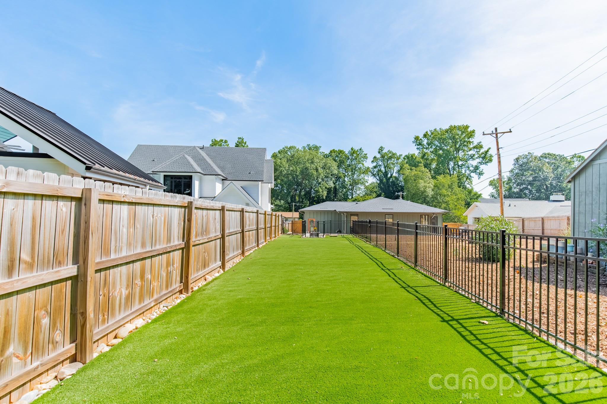 5546 Murrayhill Road Property Photo 13