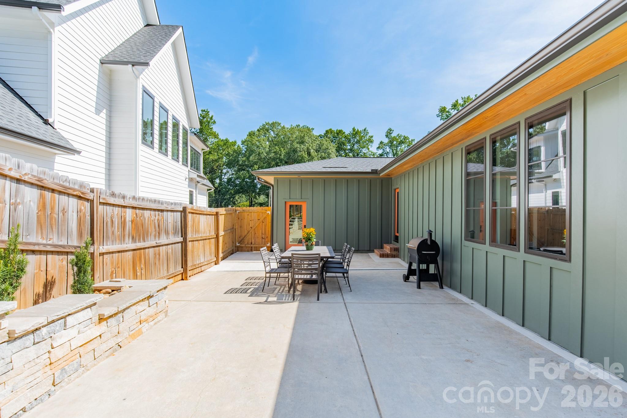 5546 Murrayhill Road Property Photo 14