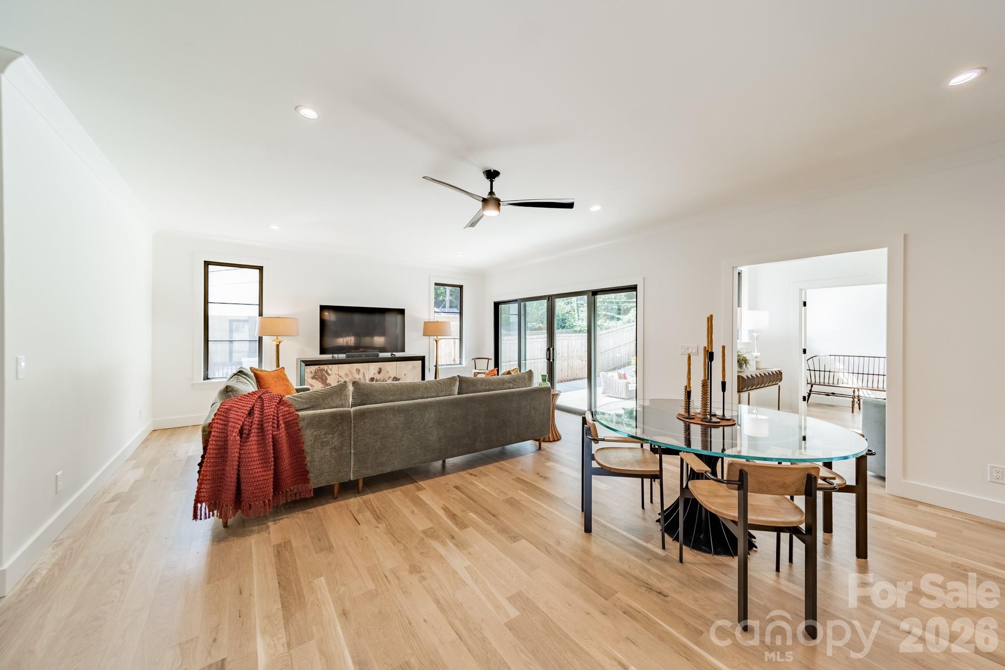5546 Murrayhill Road Property Photo 16