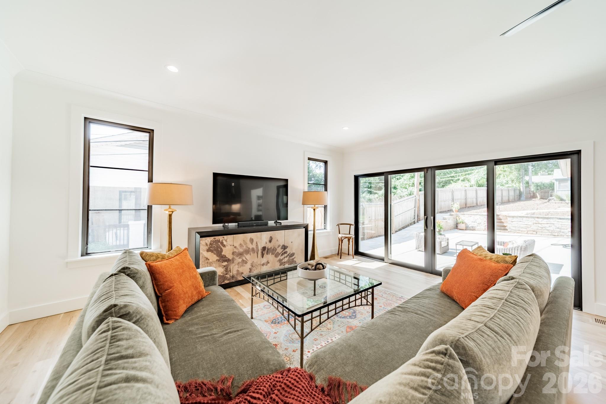 5546 Murrayhill Road Property Photo 17