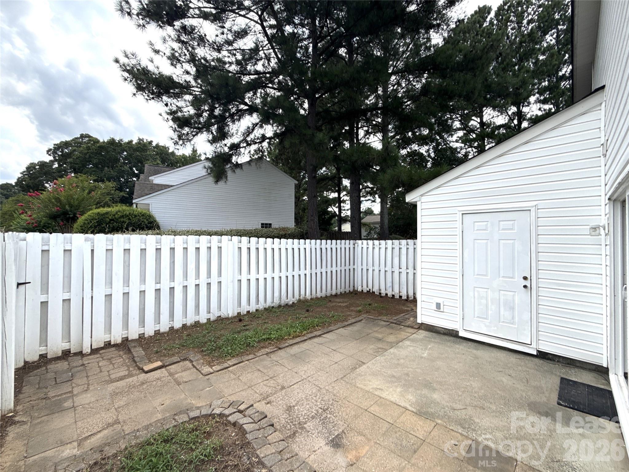 15318 Brynfield Drive Property Photo 15