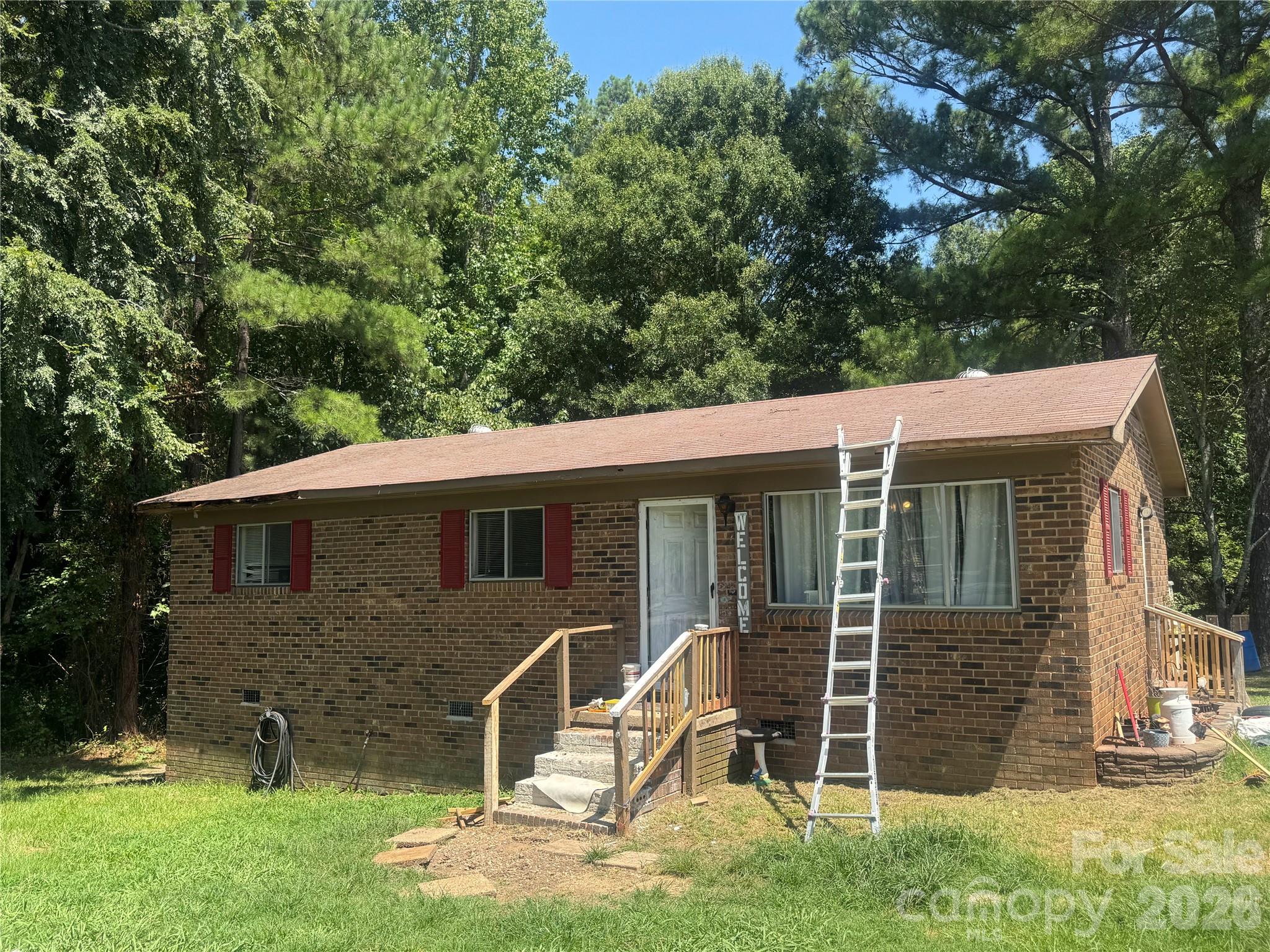 833 Wisteria Way Property Photo 1