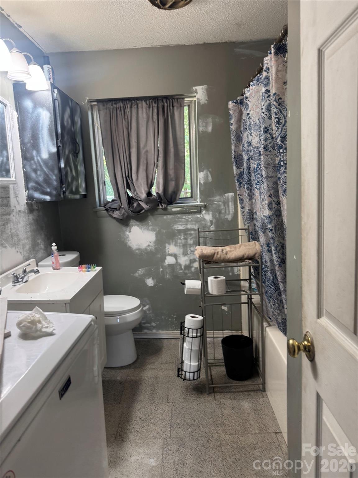 833 Wisteria Way Property Photo 7