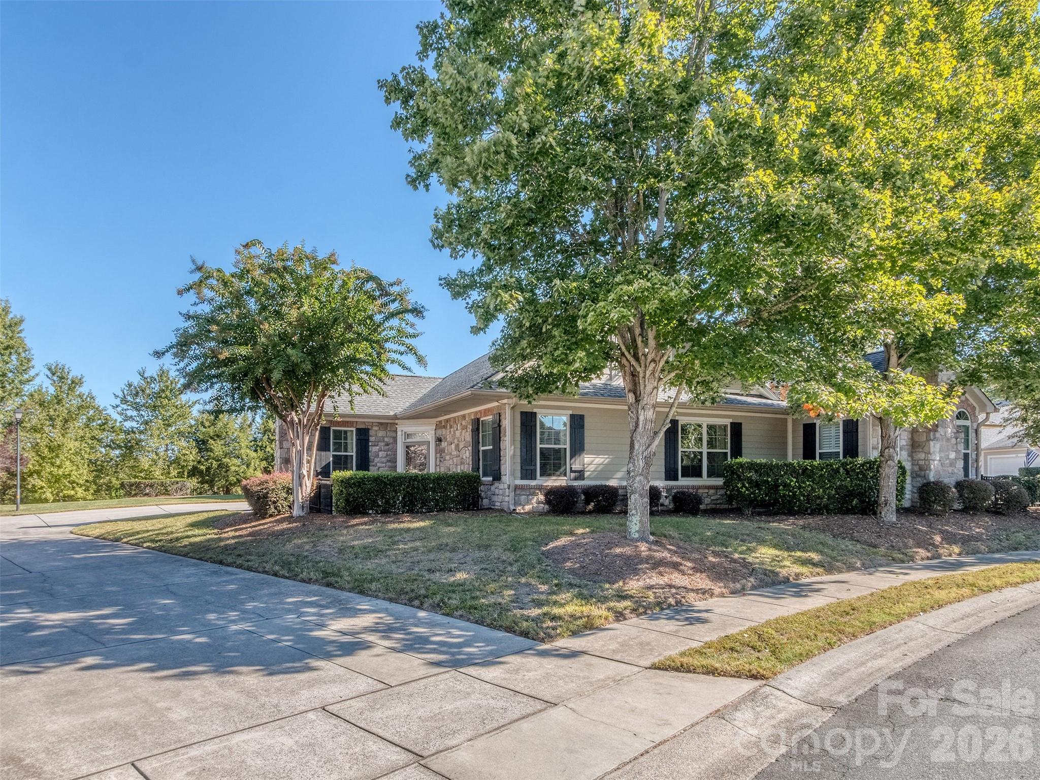 776 Ledgestone Court Property Photo 1