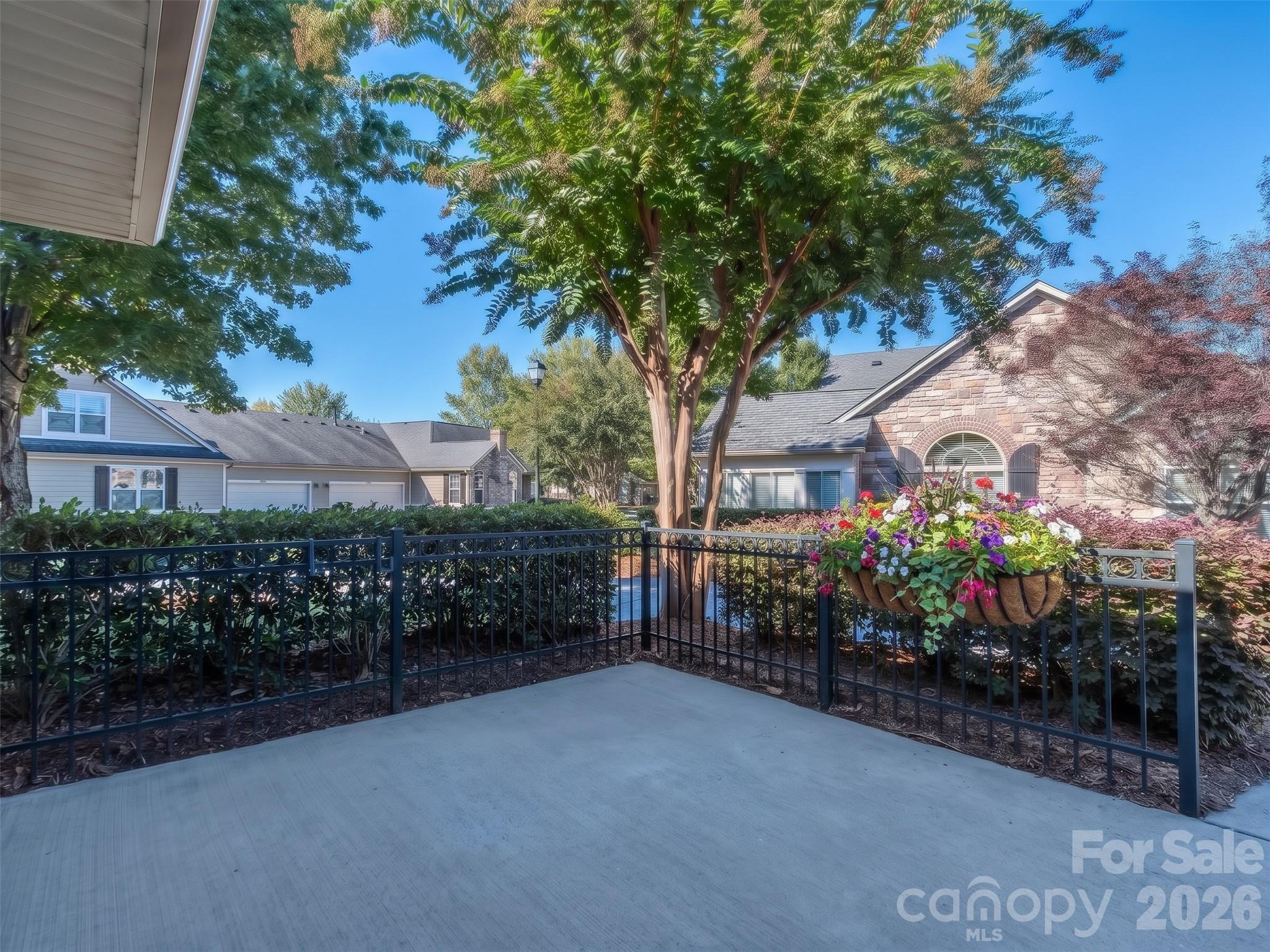 776 Ledgestone Court Property Photo 2