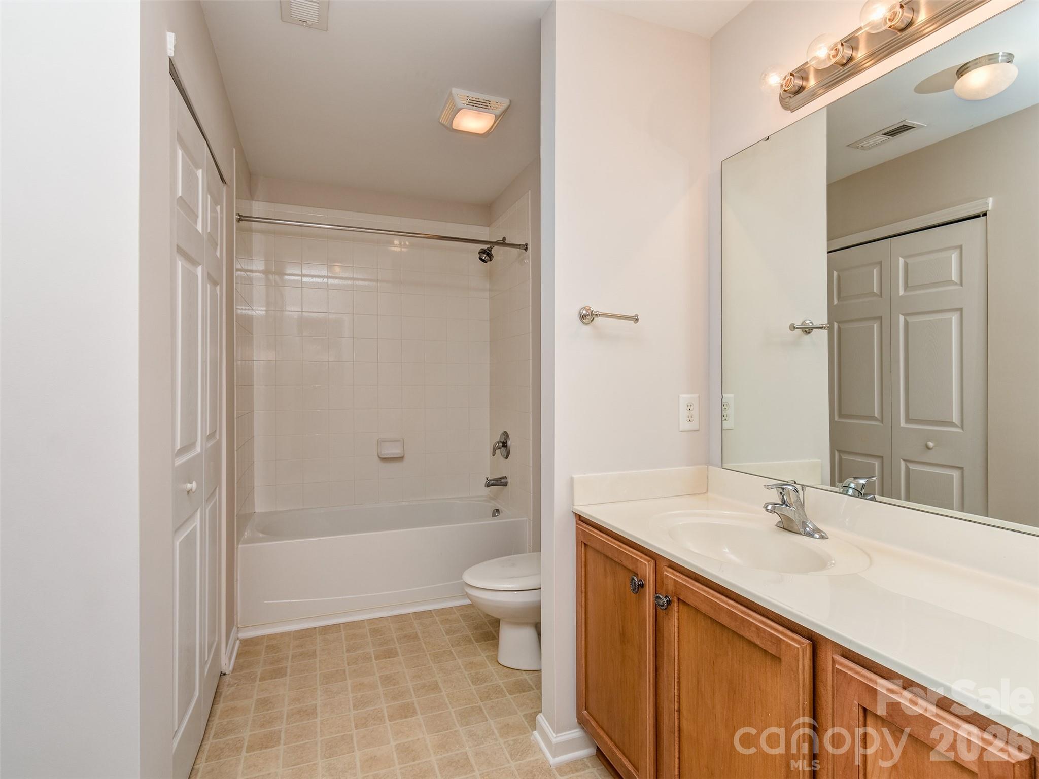 776 Ledgestone Court Property Photo 24
