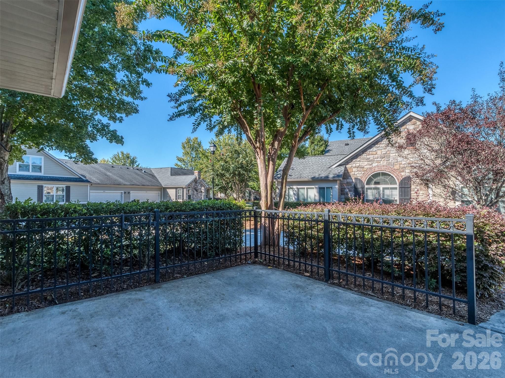 776 Ledgestone Court Property Photo 25