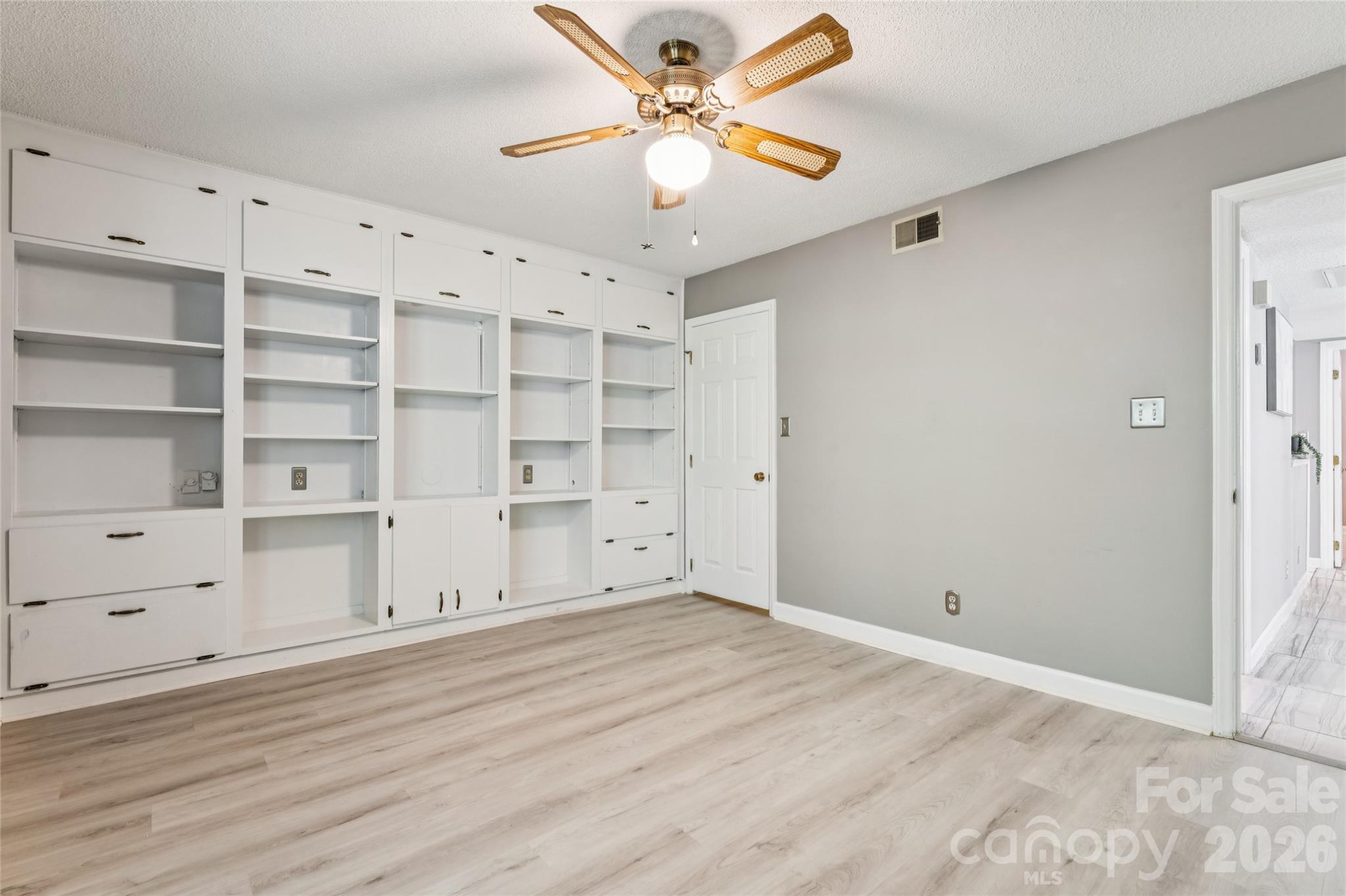 7407 Ashfield Court Property Photo 17
