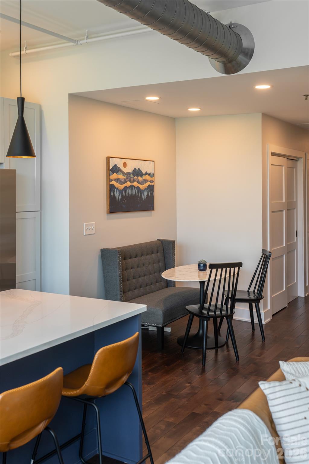 122 College Street 201 Property Photo 23