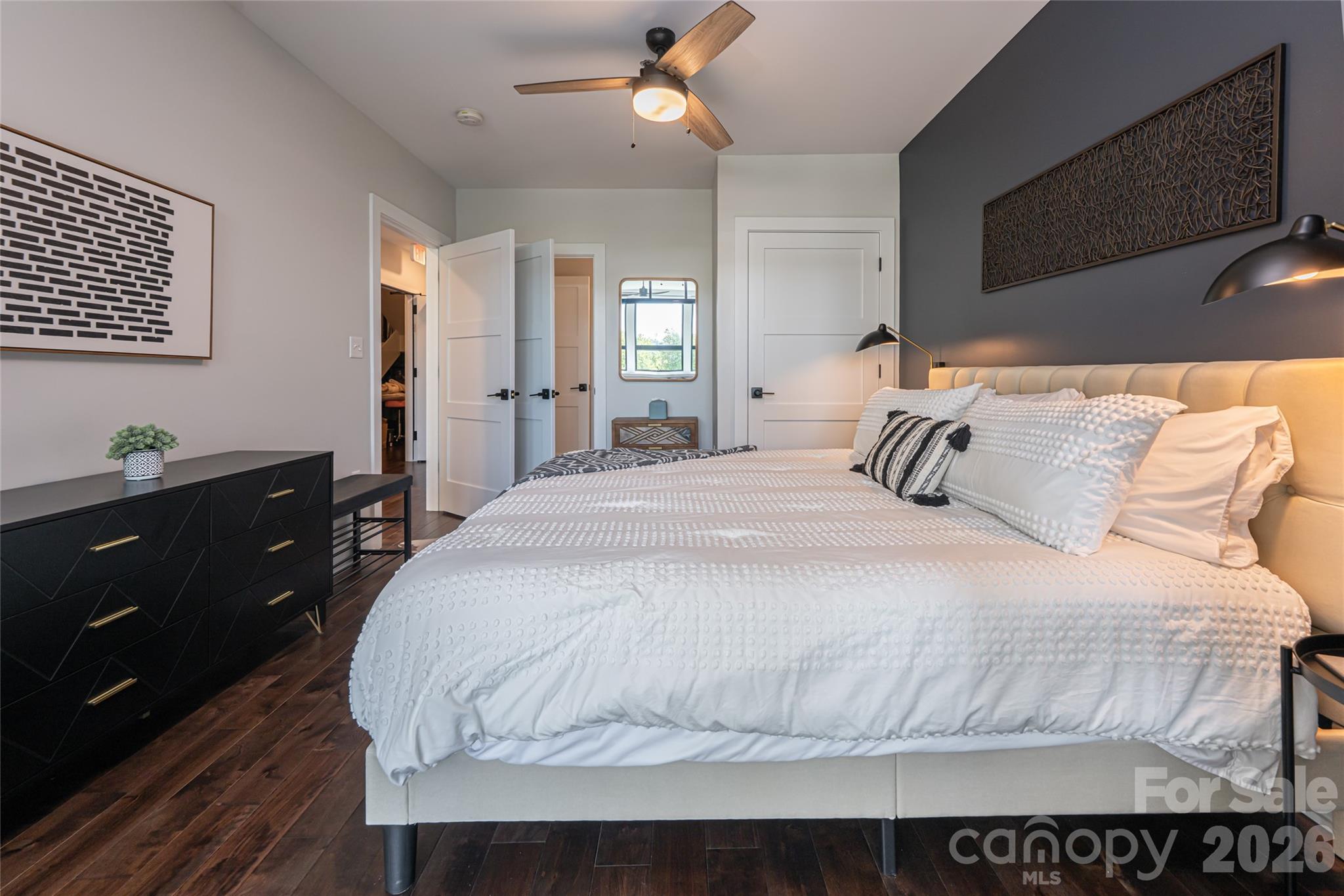 122 College Street 201 Property Photo 25
