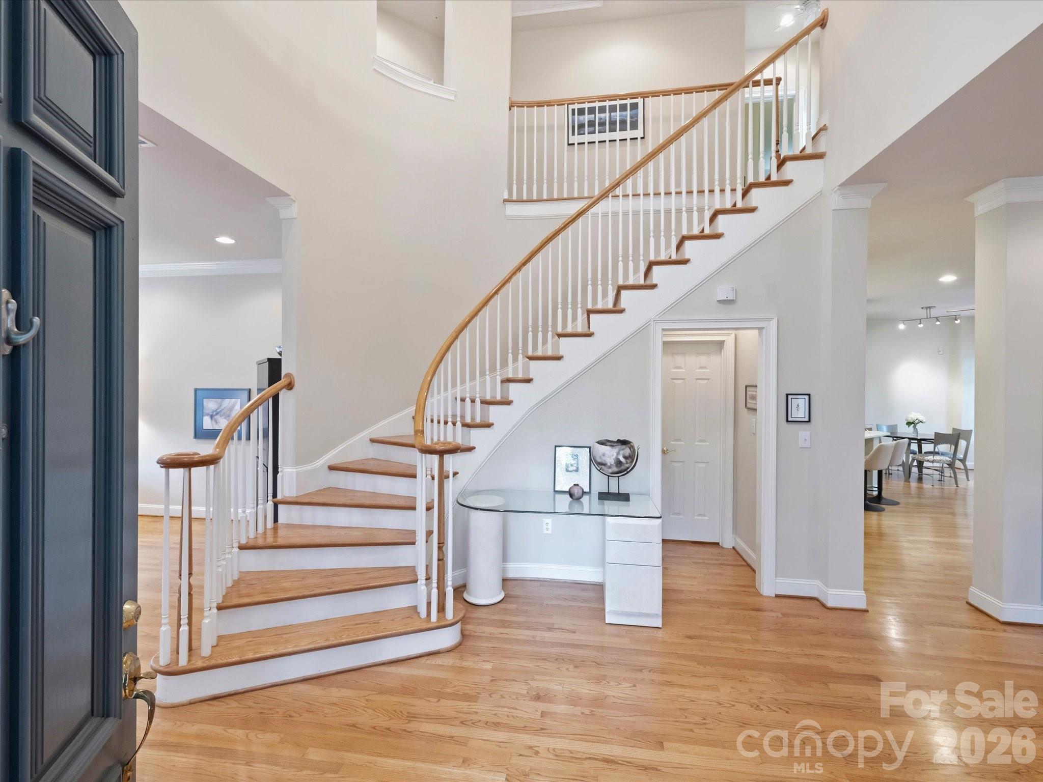 306 Wendover Heights Circle Property Photo 6