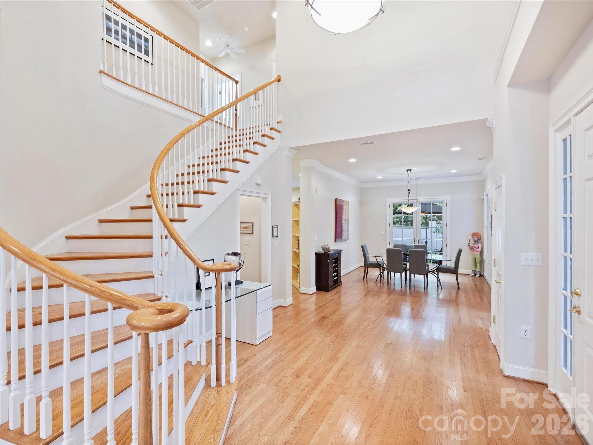 306 Wendover Heights Circle Property Photo 8